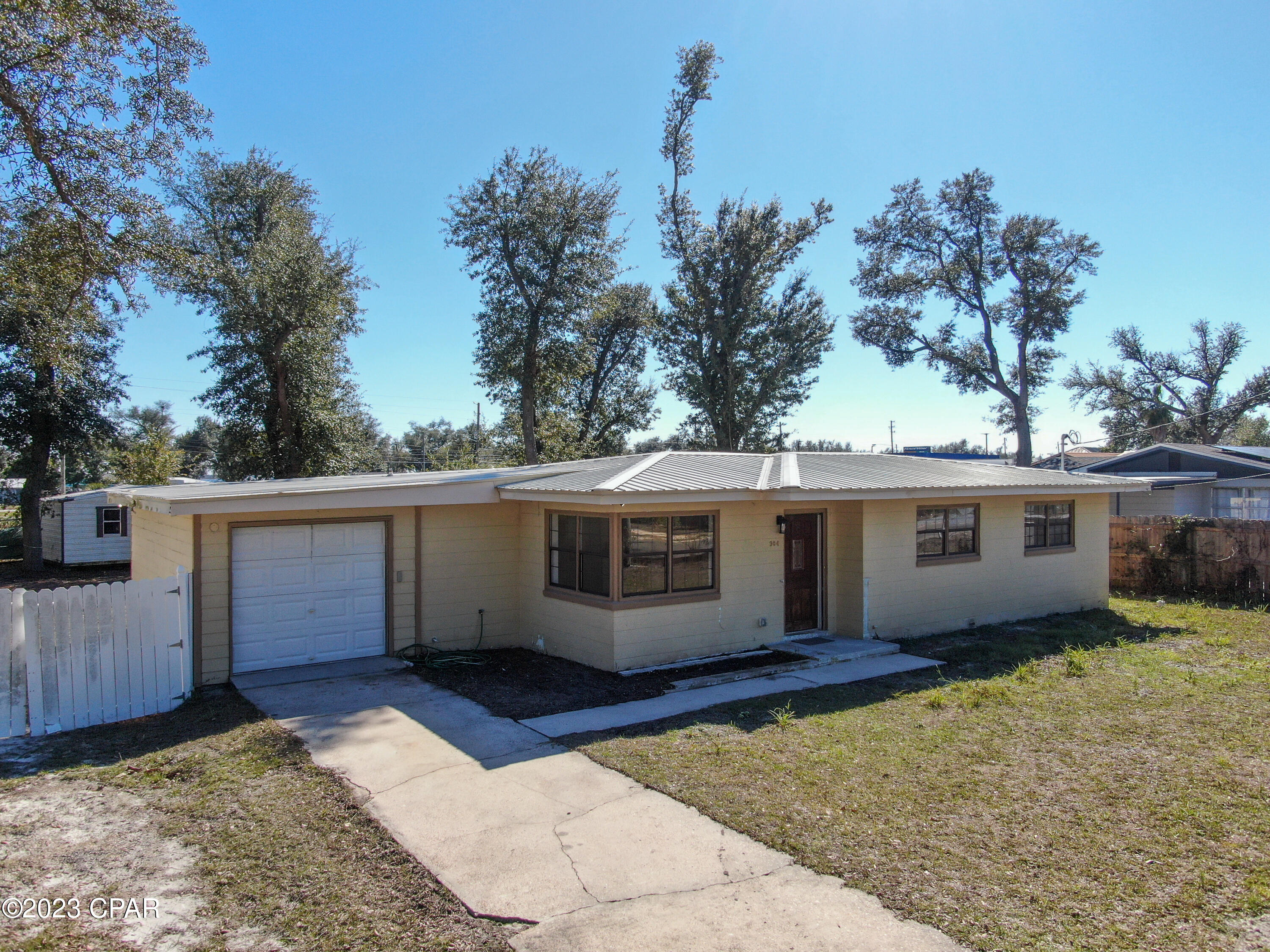 Long Point Park 5th Add - Residential