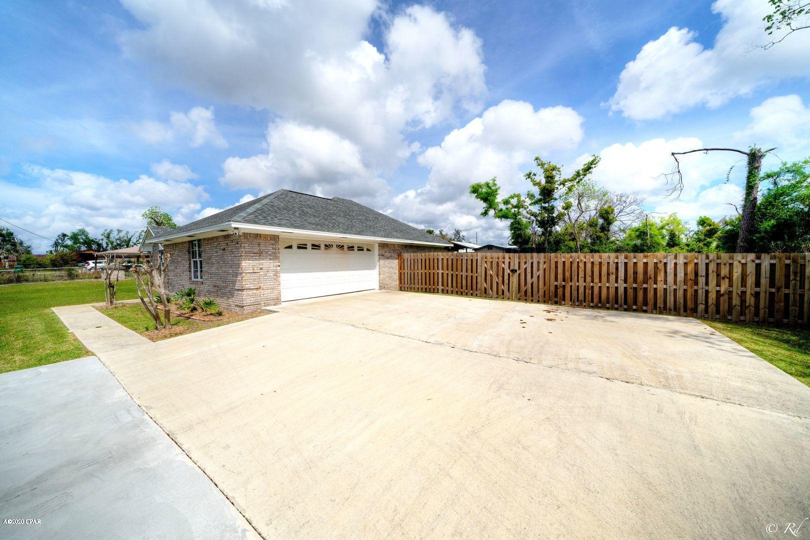Sheffields 3rd Add - Residential
