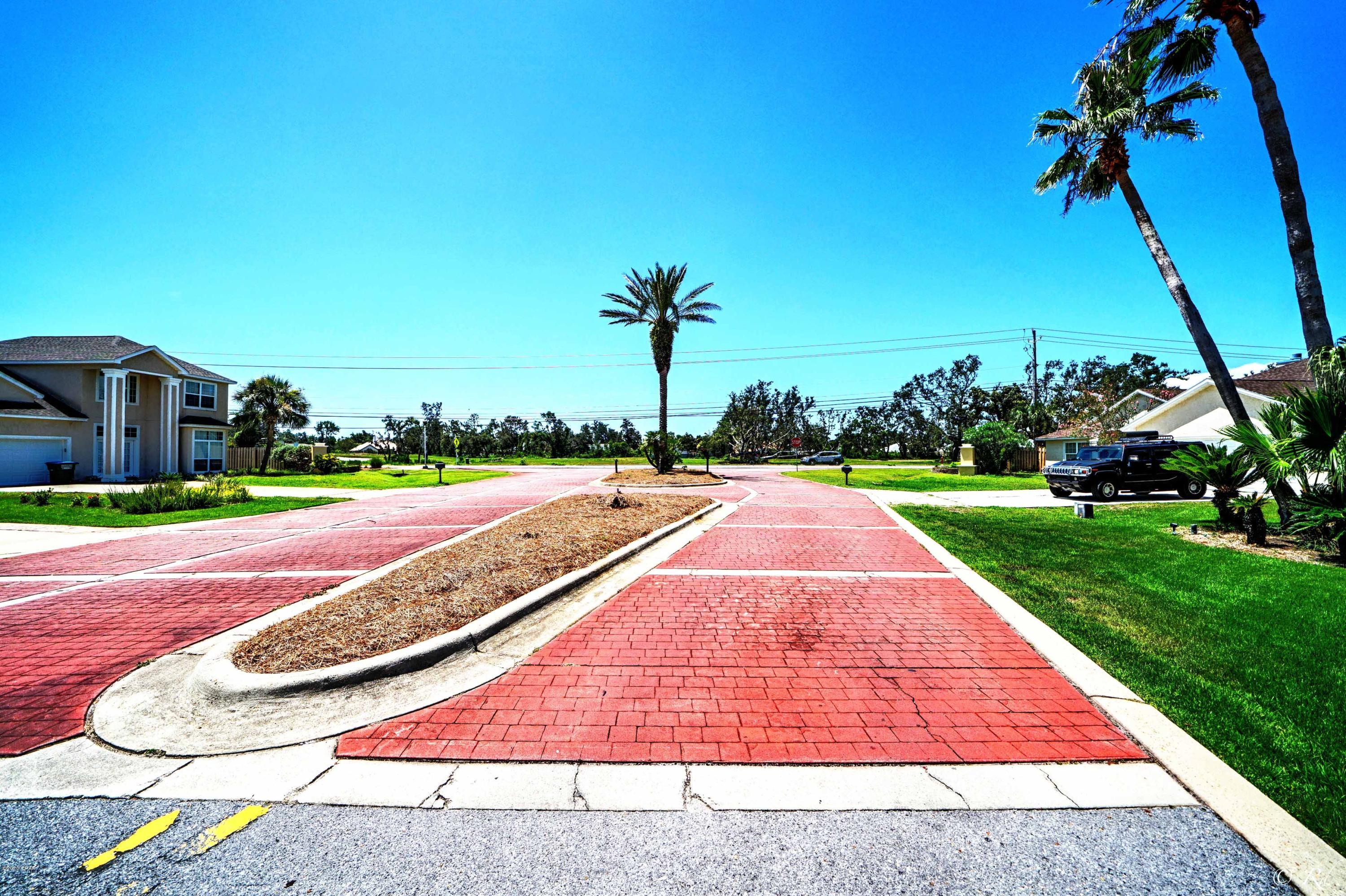 Pelican Bay - Residential