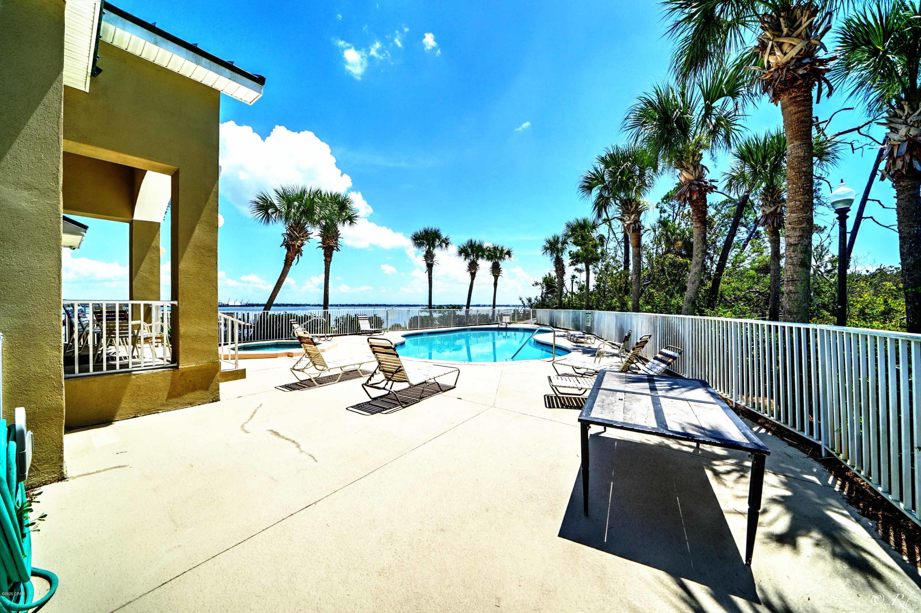 Pelican Bay - Residential