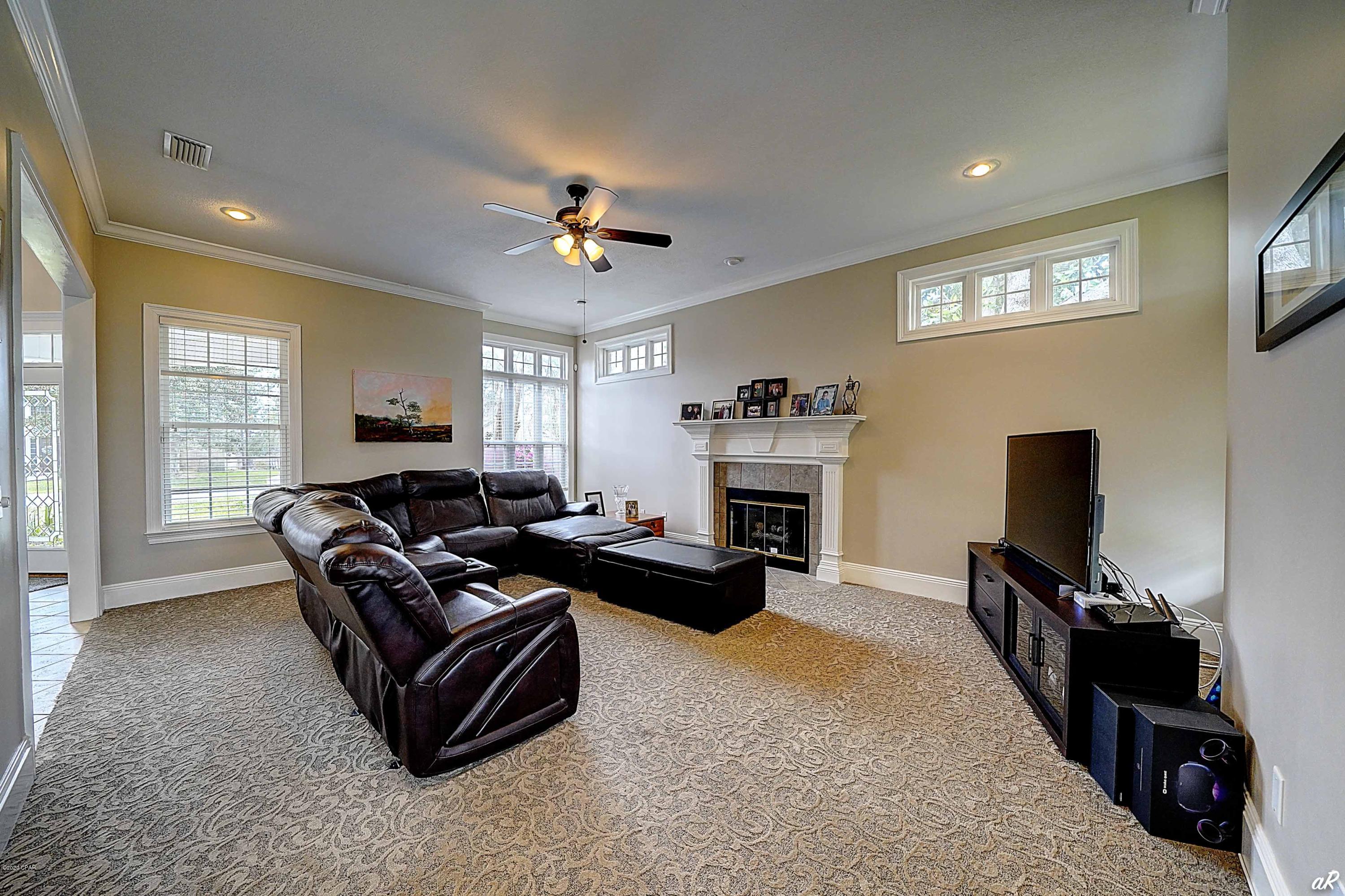 Pelican Bay - Residential