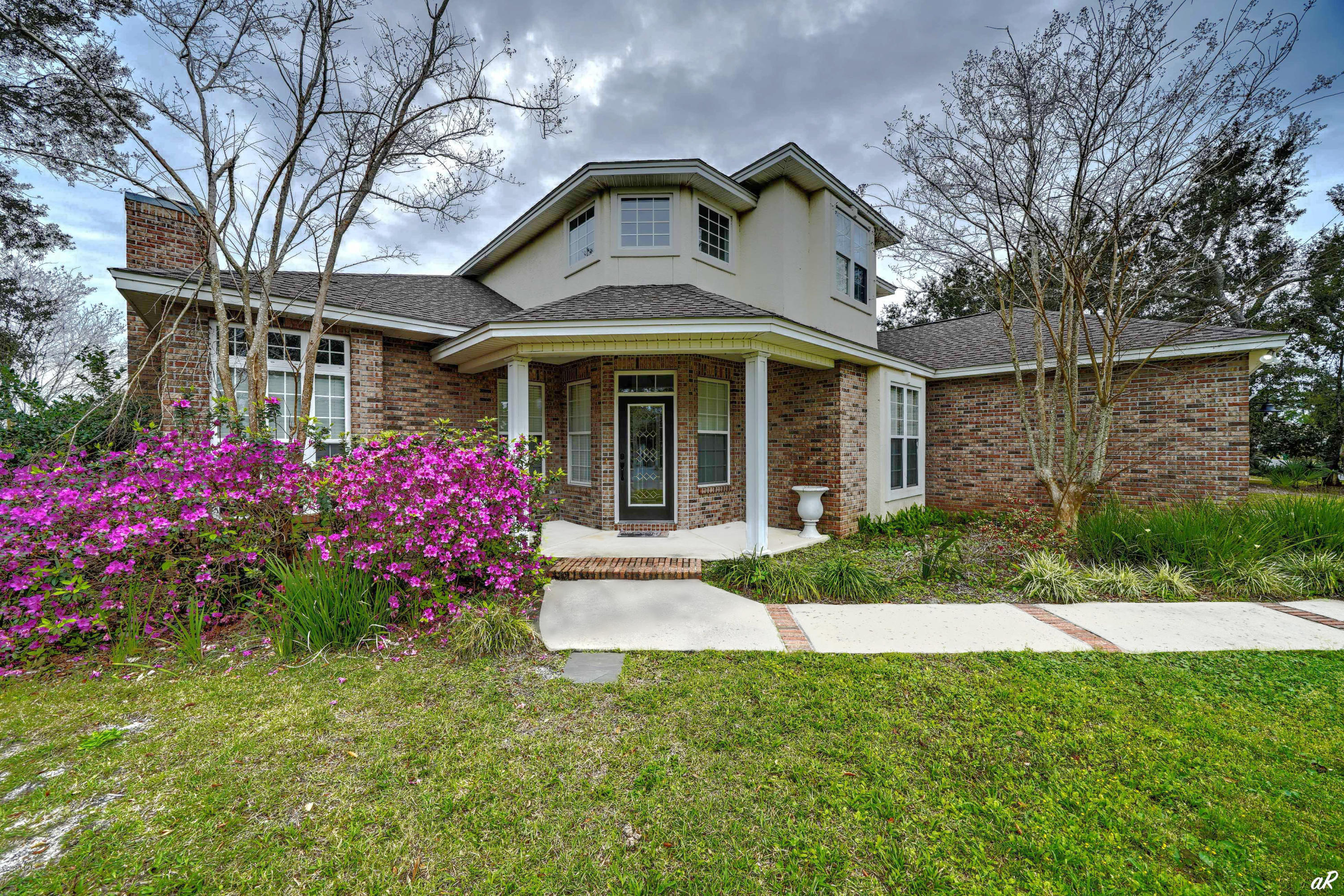 Pelican Bay - Residential
