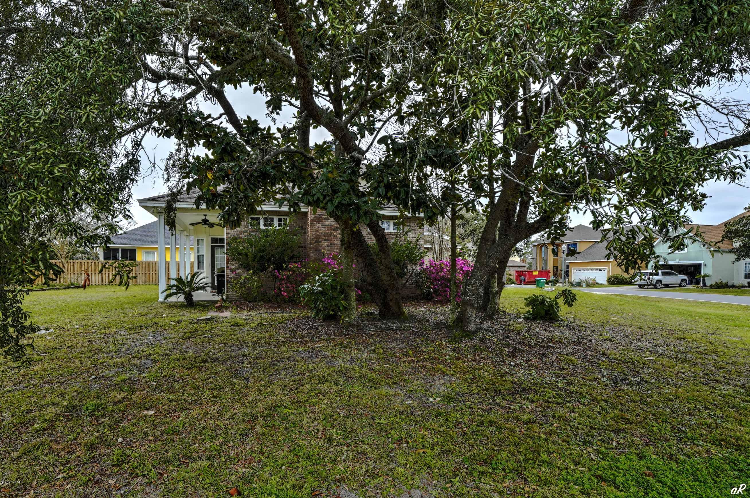 Pelican Bay - Residential