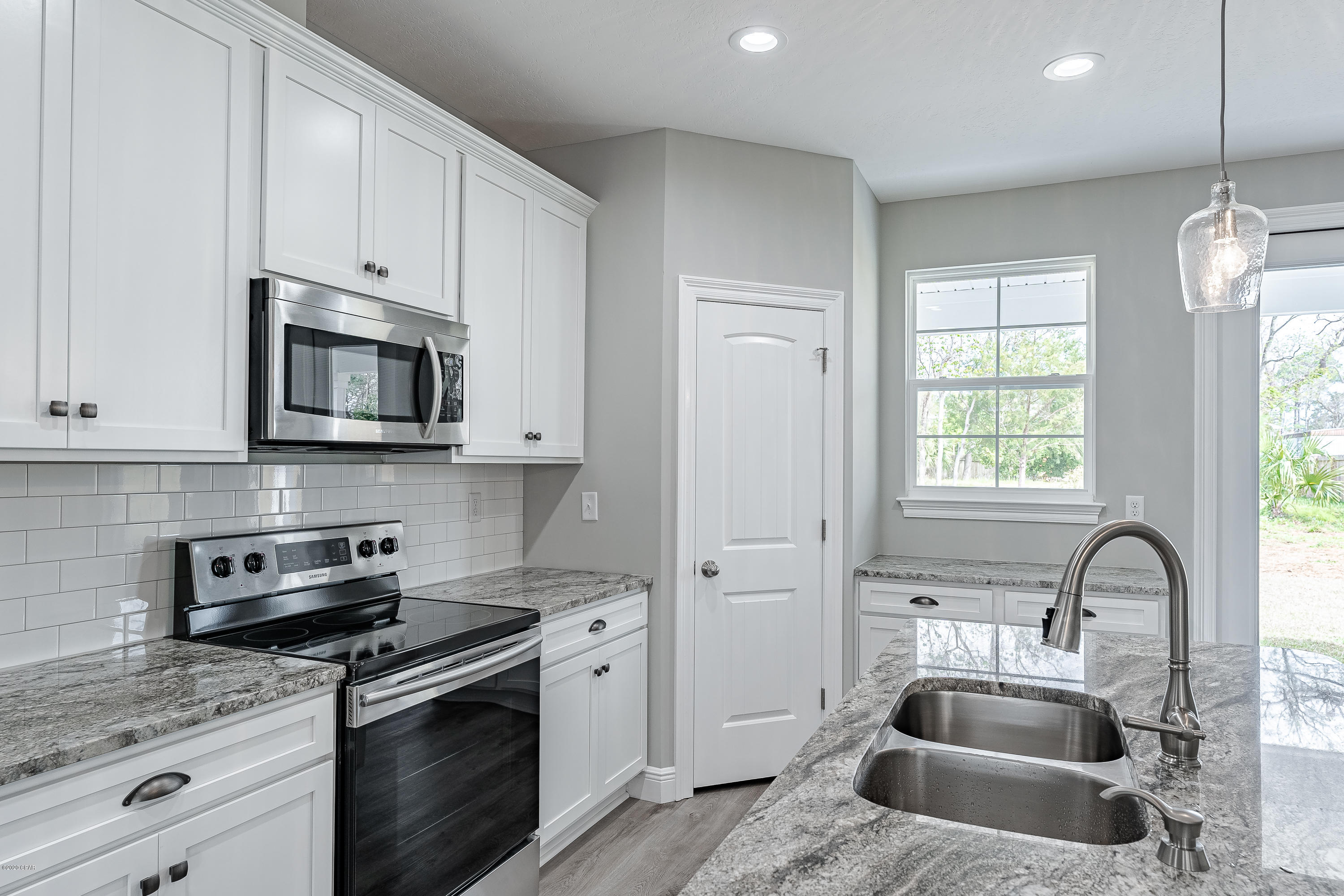 Pines 5th Add - Residential