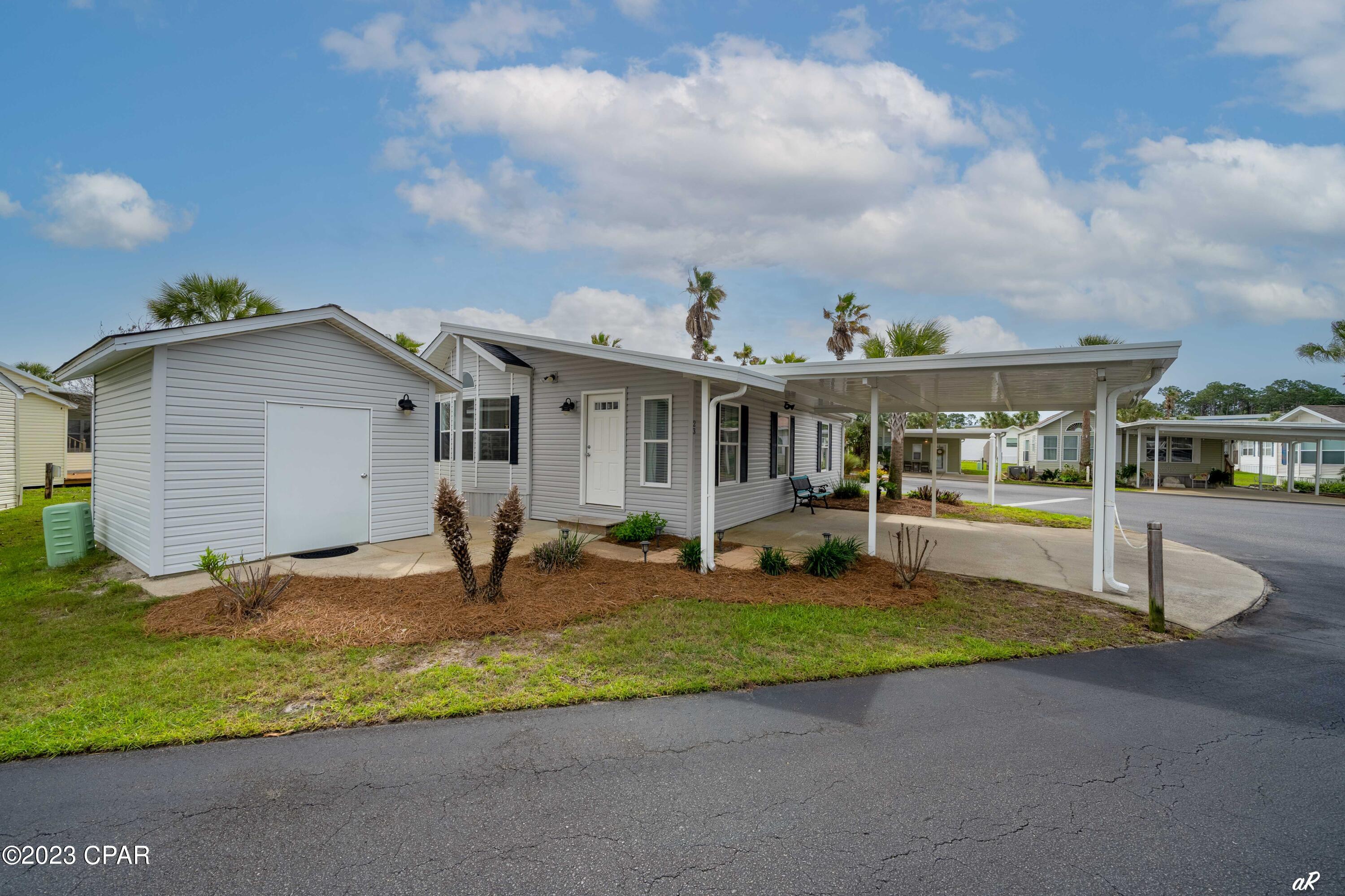 Emerald Pointe Resort - Residential