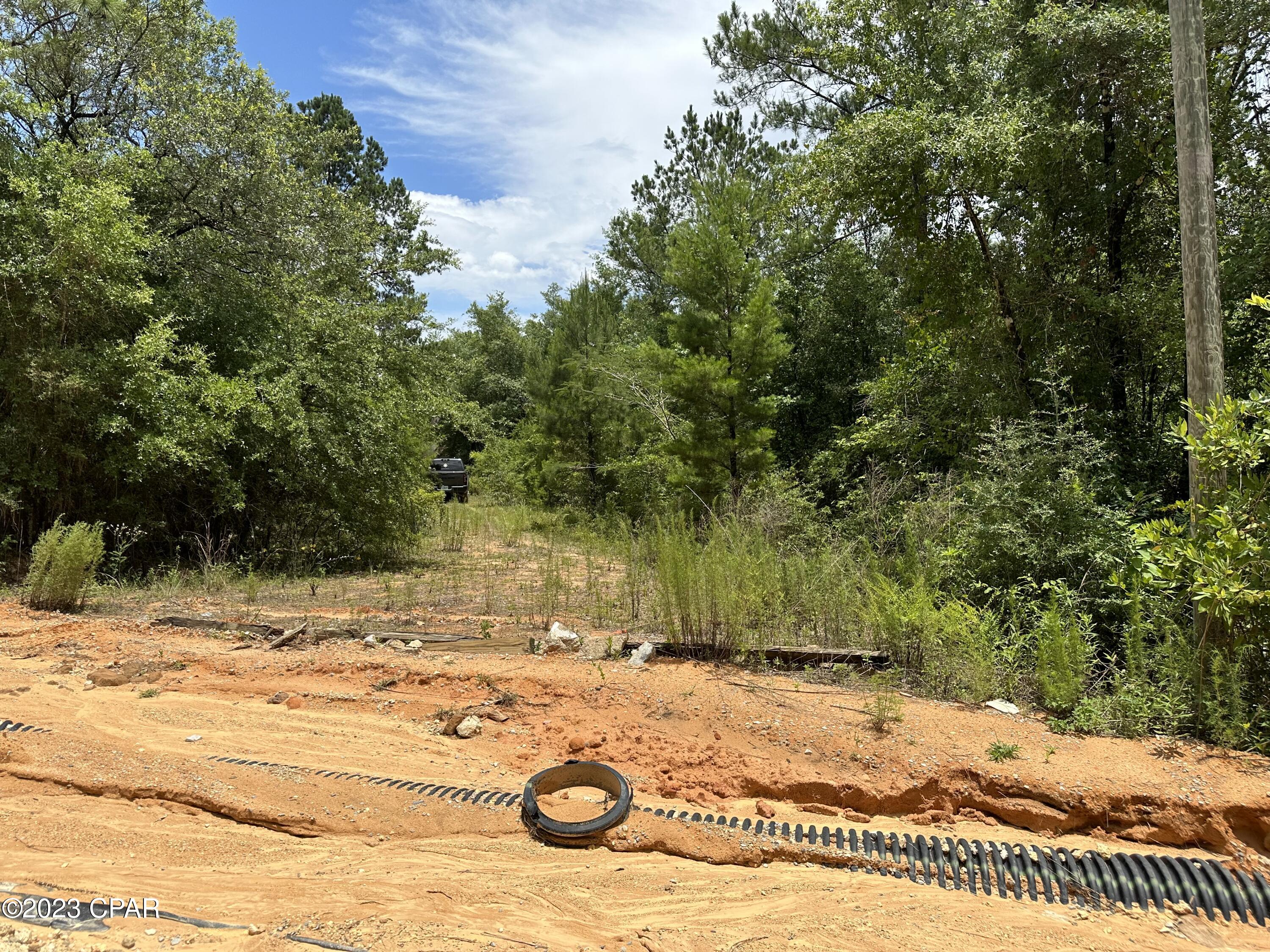 Seller financing available. Check out this 26.1 acre lot just south of Chipley and just minutes off of 77 North. This lot would be perfect for your building your dream home away from the hustle and bustle of the city. But still close enough to enjoy a day trip to the world's most beautiful beaches.