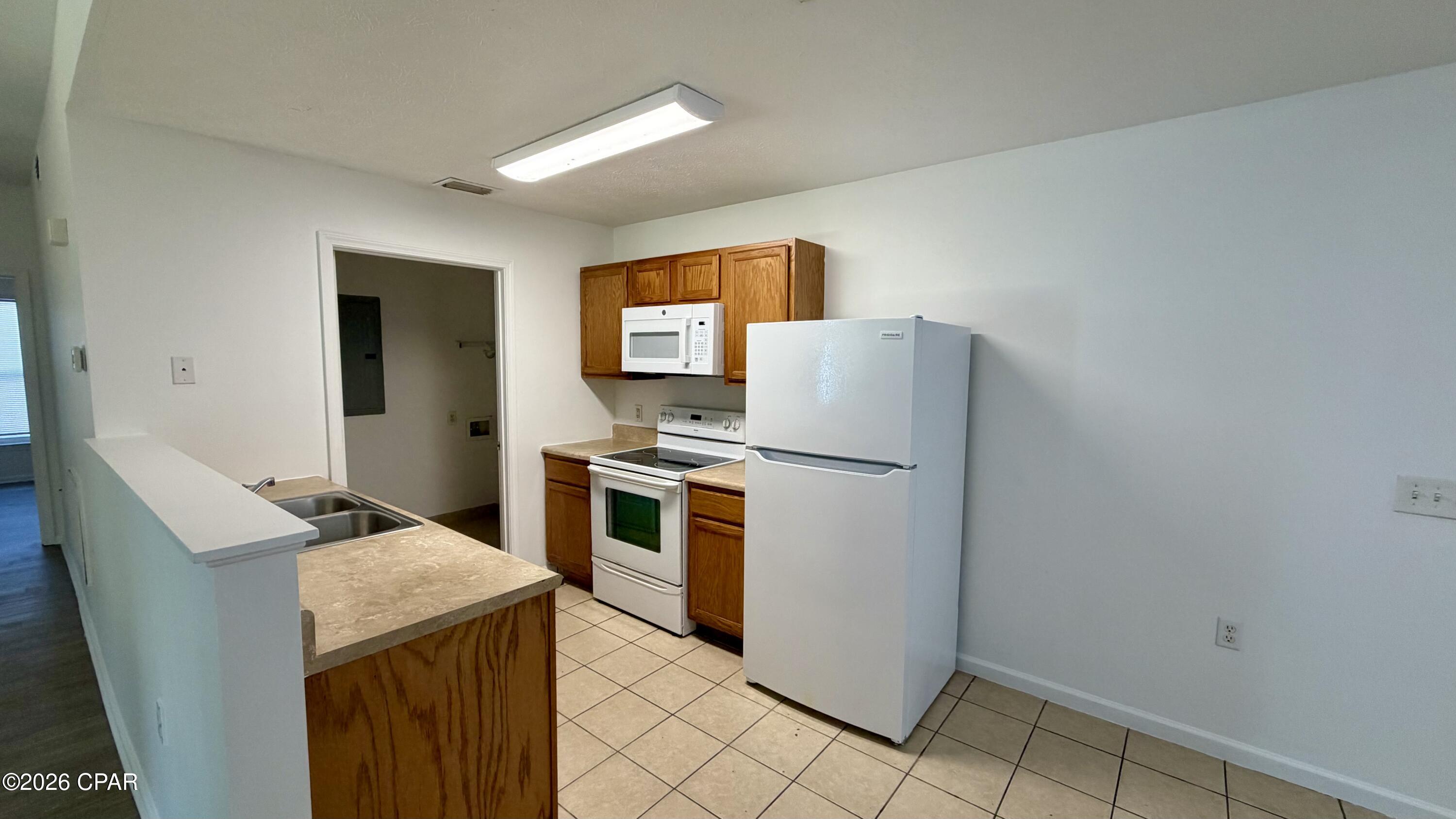 [No Recorded Subdiv] - Residential Lease