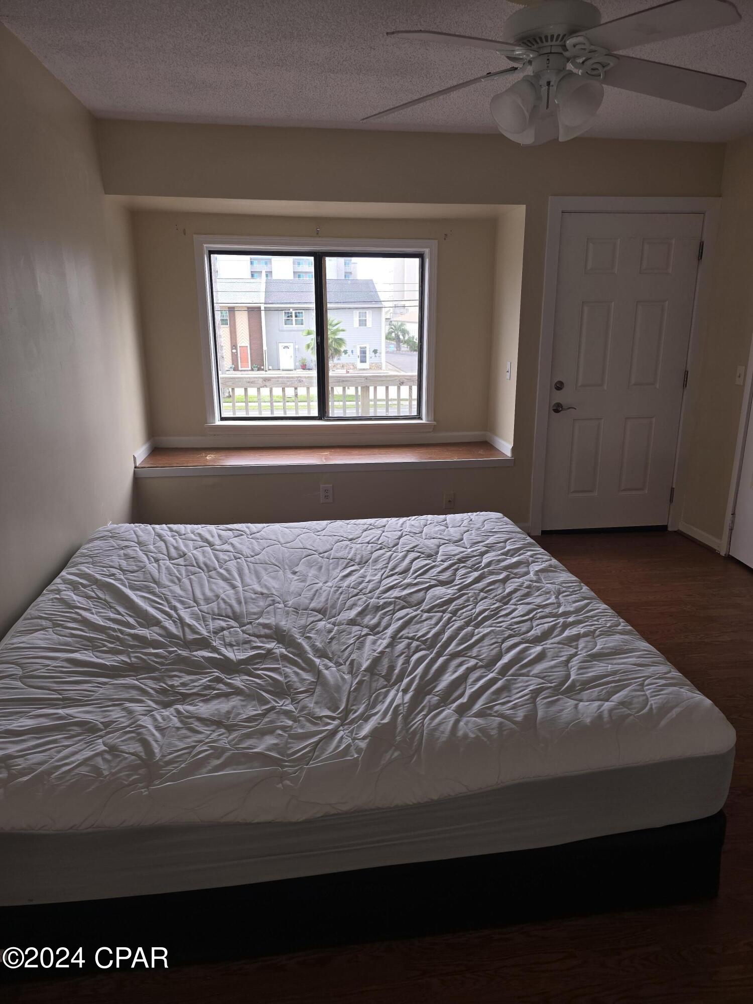 Crescent Beach Unit 1 - Residential