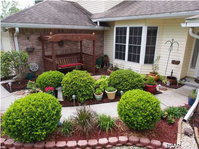 Colonial Est. - Residential
