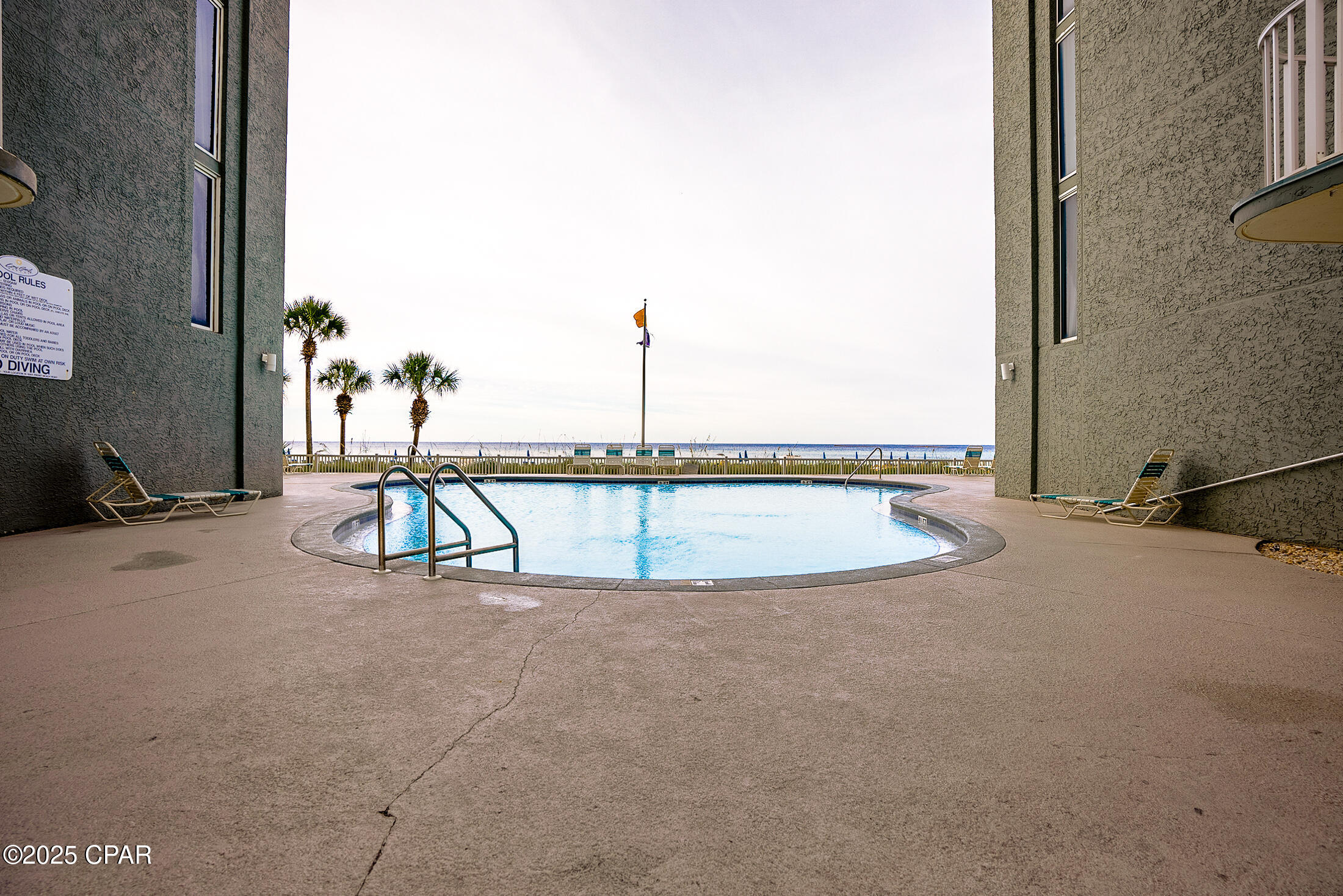 Long Beach Towers I - Residential