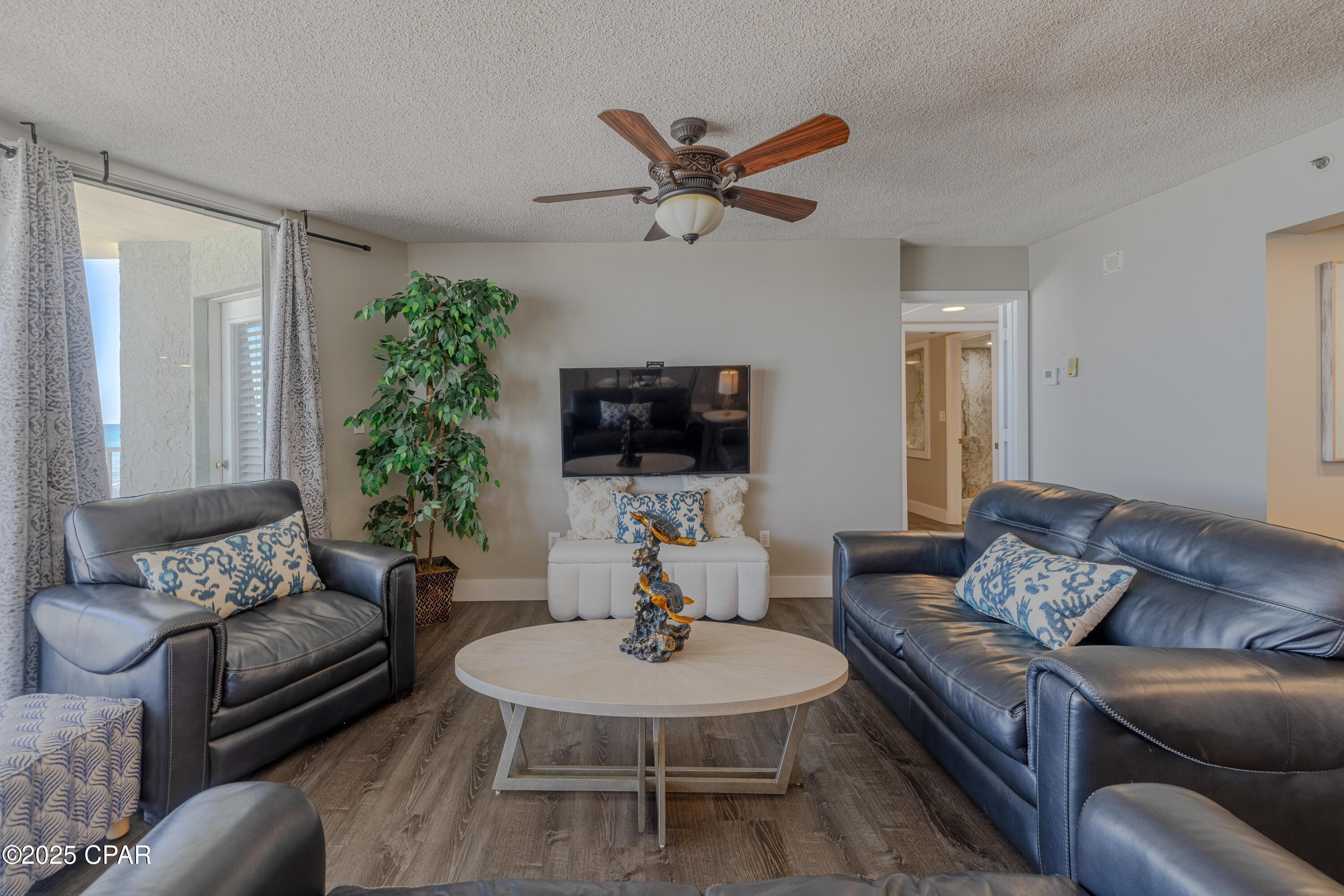 Long Beach Towers I - Residential