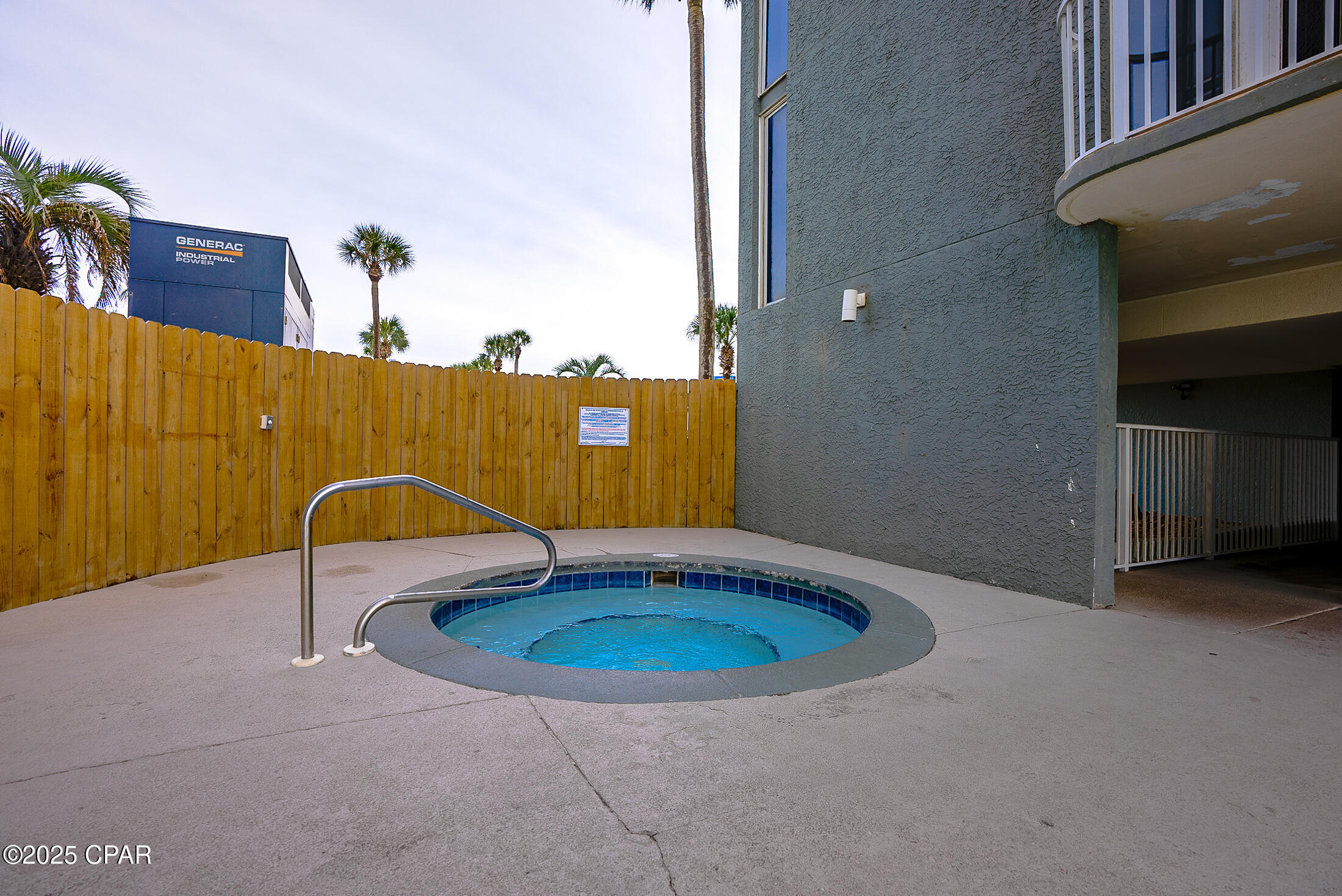 Long Beach Towers I - Residential