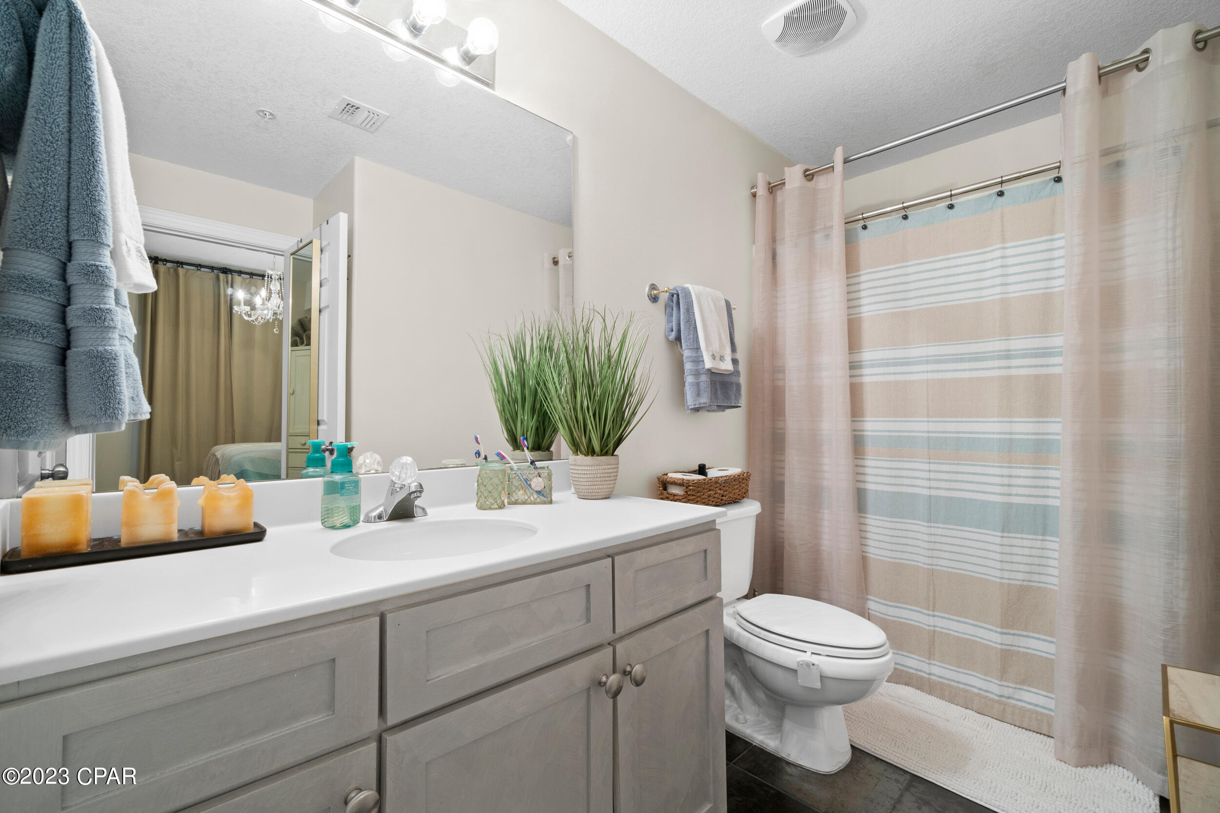 Emerald Isle - Residential