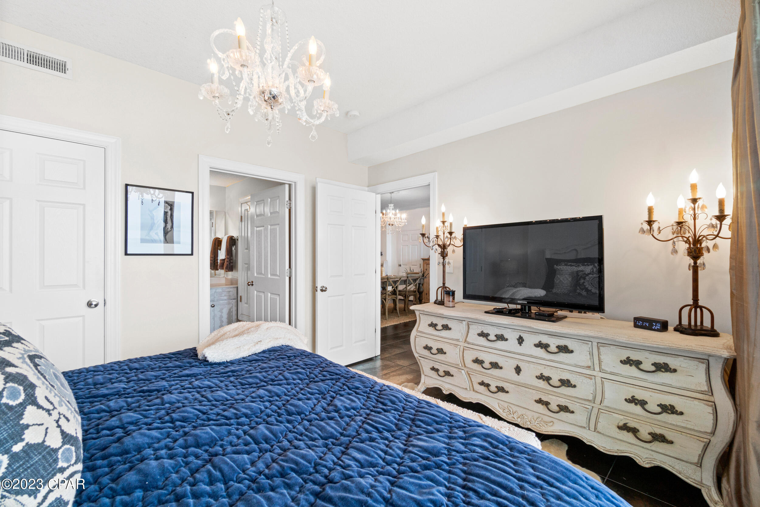 Emerald Isle - Residential