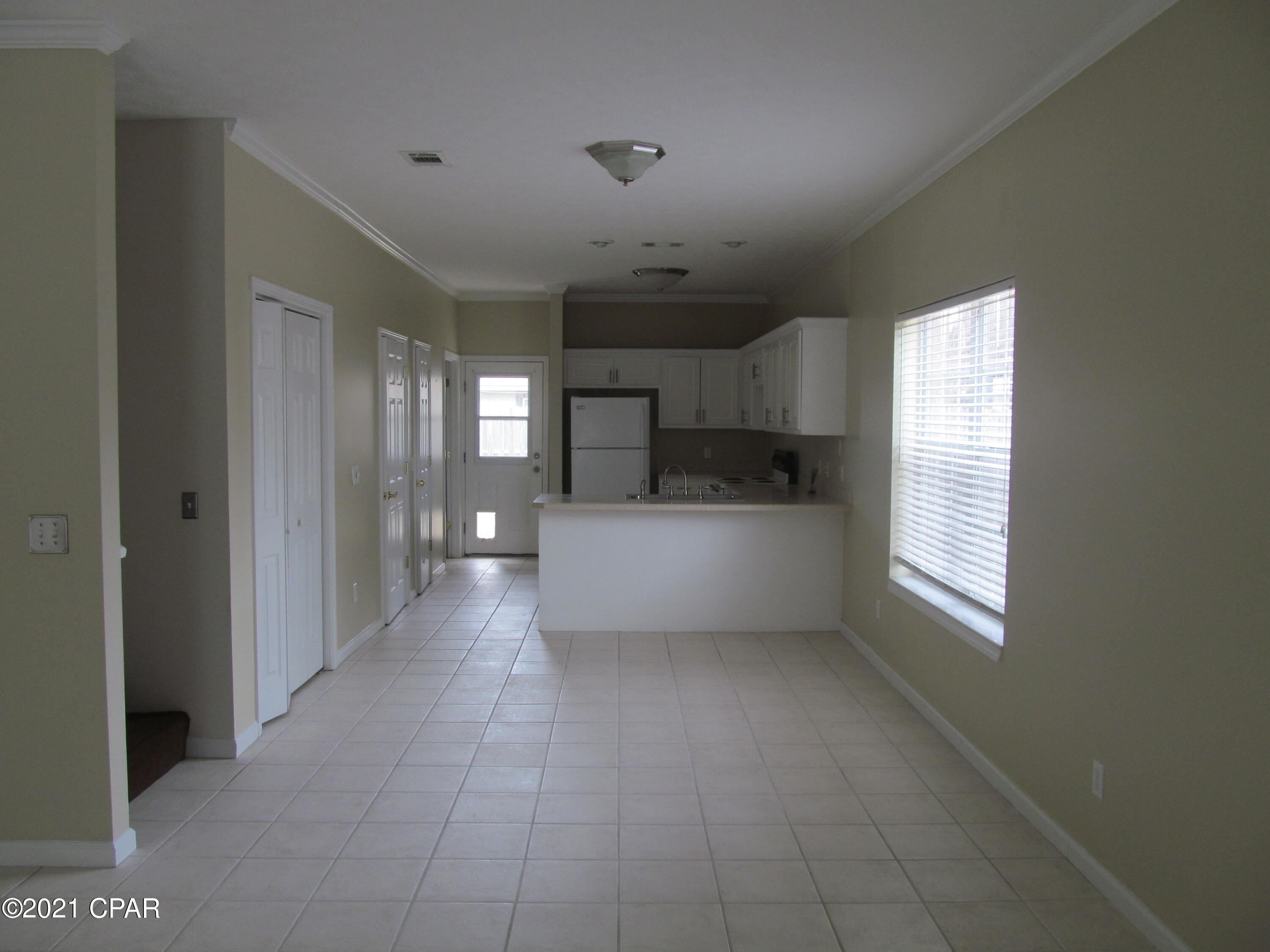 Crescent Beach Unit 1 - Residential Lease