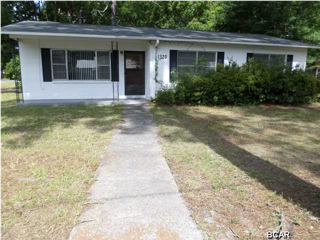3 bedroom 2 bathroom home on a corner lot in Lynn Haven. All property sizes and ages are approximate, please measure and/or verify if important. School assignments are subject to change, please check with Bay County for most accurate information. Deposit is the same as the rent. Pets allowed with owner approval and NON REFUNDABLE pet fee applies per pet. Breed restrictions apply.