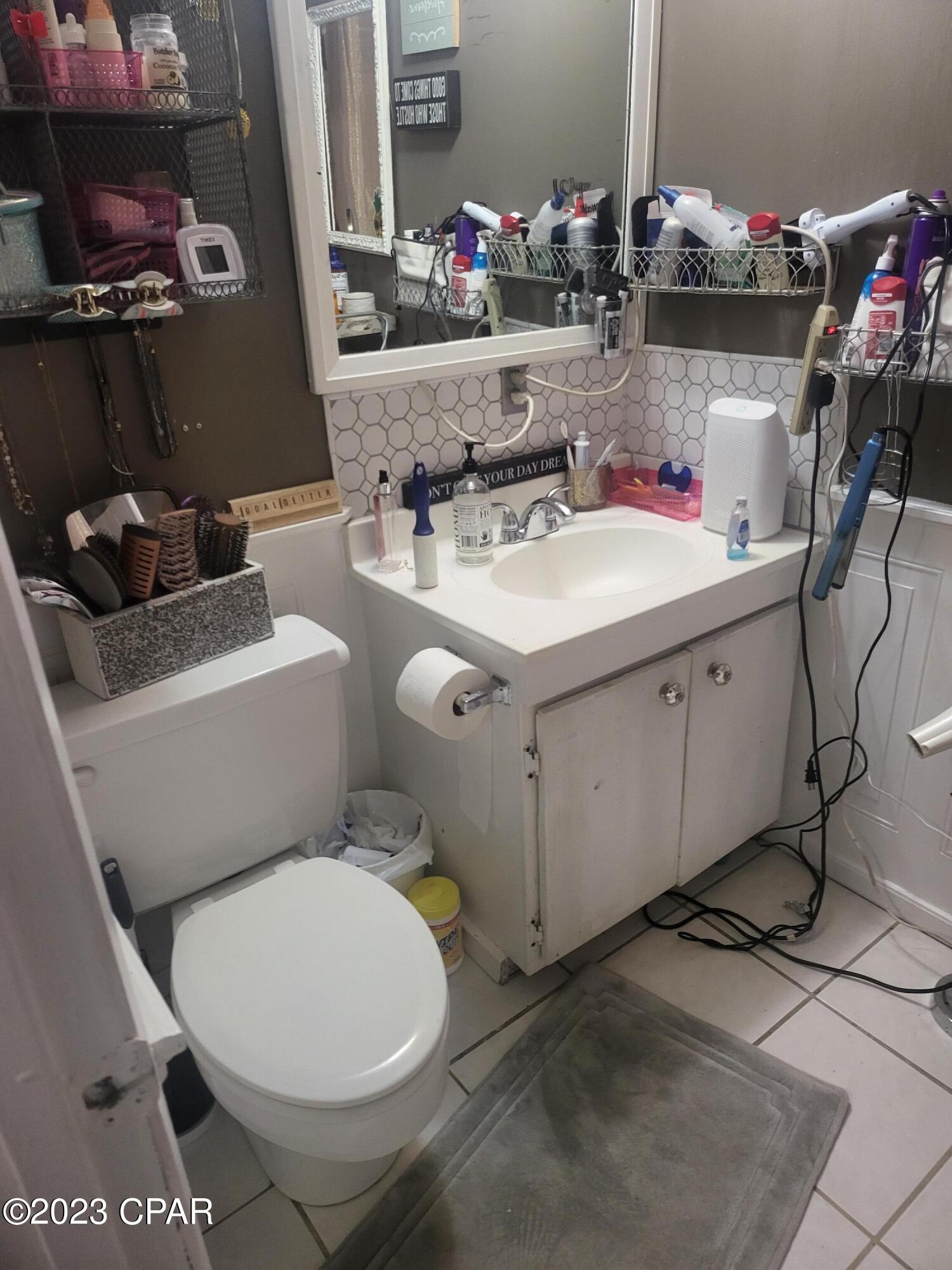 Bay Club Condo Ph 1 - Residential
