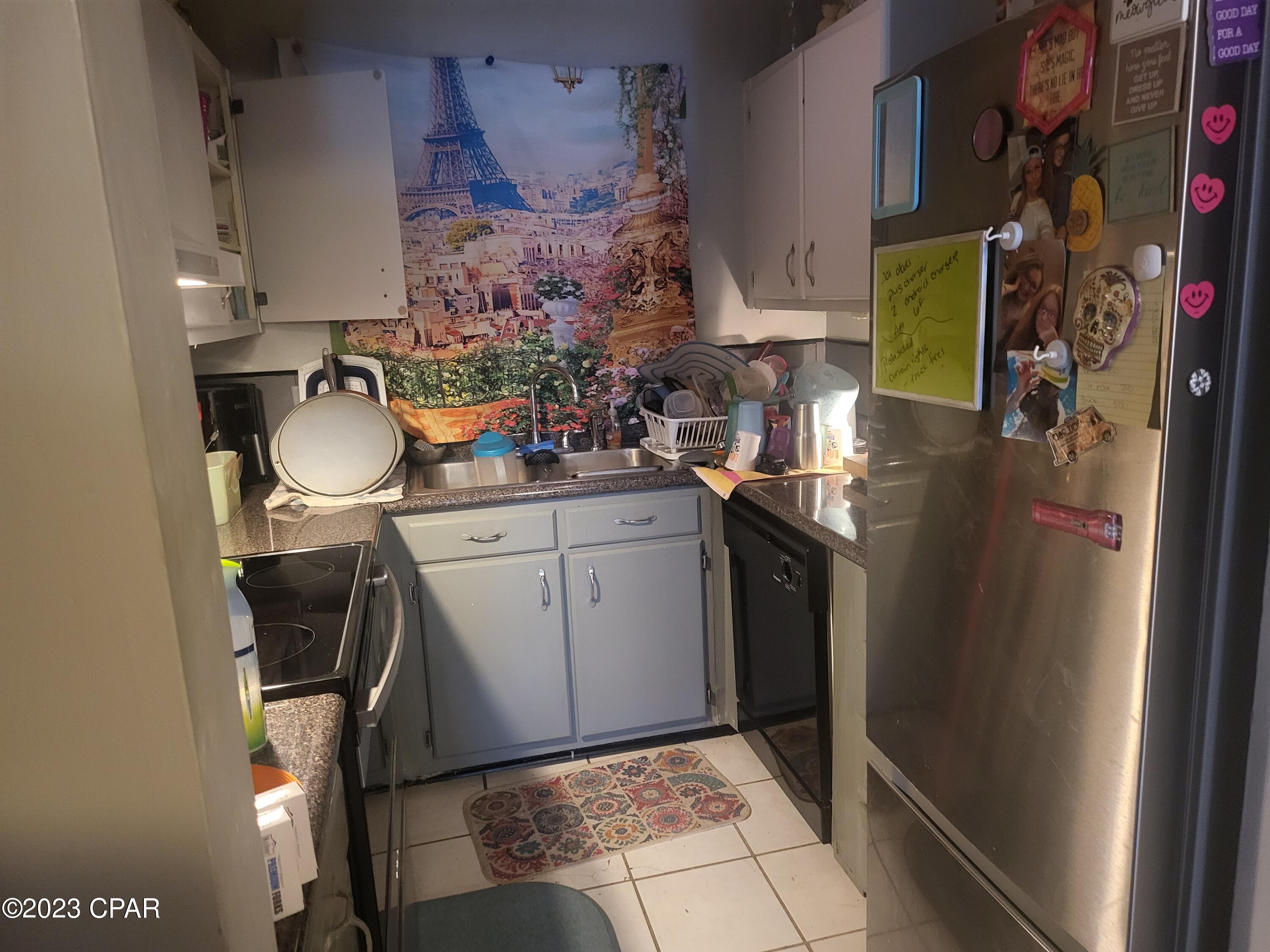 Bay Club Condo Ph 1 - Residential