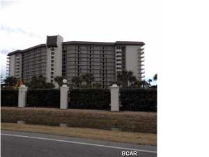 SHORT SALE Opportunity. AS IS contracts Only. Unit will sleep 4 comfortable and could be a great rental. Edgewater has so much to offer On site grill and Bimini Bar, an on the grounds market for those things you need without having to get in car and drive to get them. Fitness Center and spa. Also a hair salon. 9 hole par 3 golf course, Shuffleboard, Arcade for kids. Even has a large conference center! So much to do here.