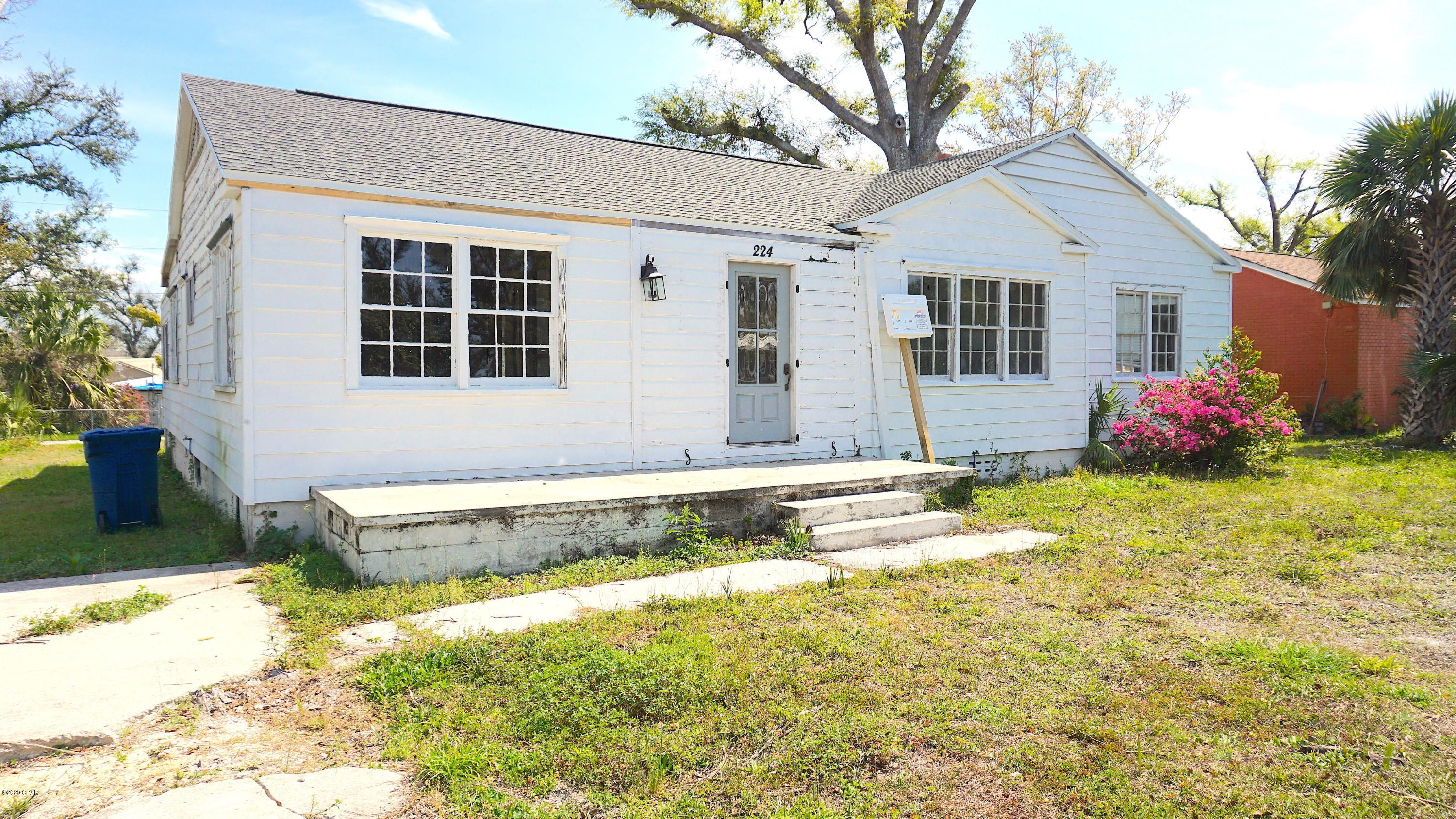 Welcome to YOUR next Cove investment opportunity! 



Less than one mile from CVS and Bay Medical Hospital, less than 2 miles from Downtown Panama City, Less than one mile from the country club, multiple boat ramps near by with direct access to the gulf and shell island.



3 bedroom, 2 bathroom home that is ready to be put back together. No known structural damage, brand new roof, pex pipes, Original hardwood floors and nearly gutted to the studs so you can see all the bones!



Owners have too many projects going, your gain is there loss!



ARV, or value after repairs, is expected to be within the $240,000 - $280,000 range, yet consult with your favorite Realtor for evaluation.



2000 square feet of original hardwoods in your next investment opportunity! If you can imagine it, you can