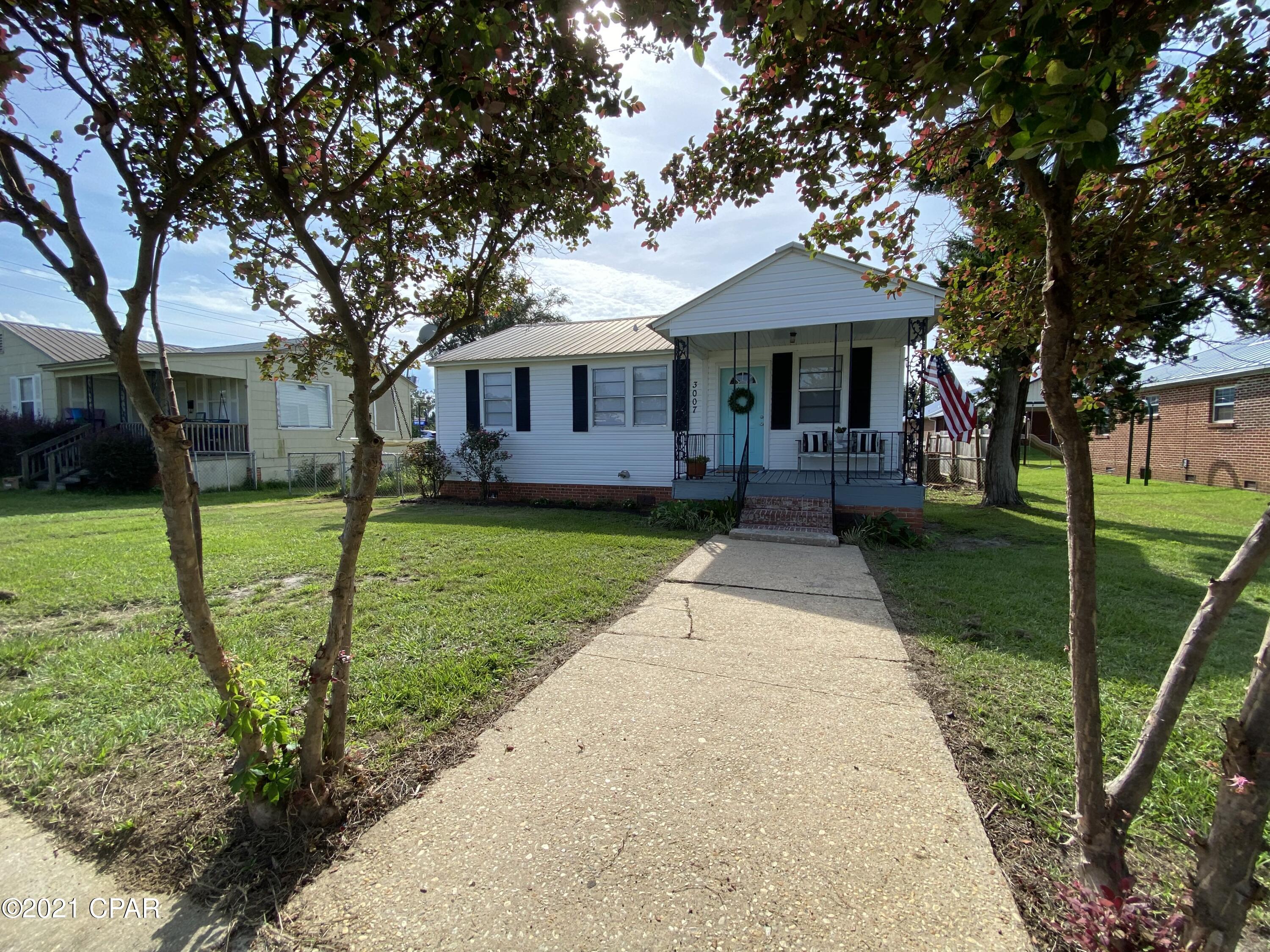 [No Recorded Subdiv] - Residential
