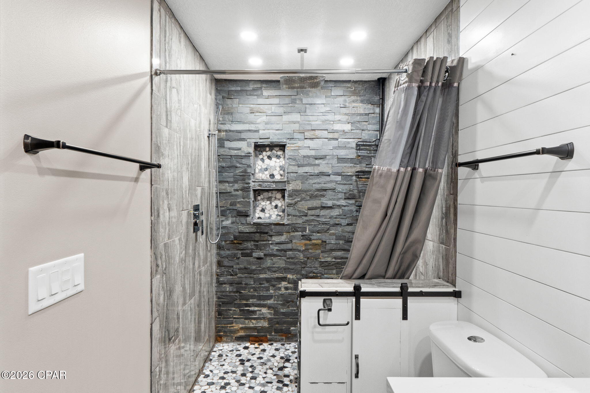 Silver Lake - Residential