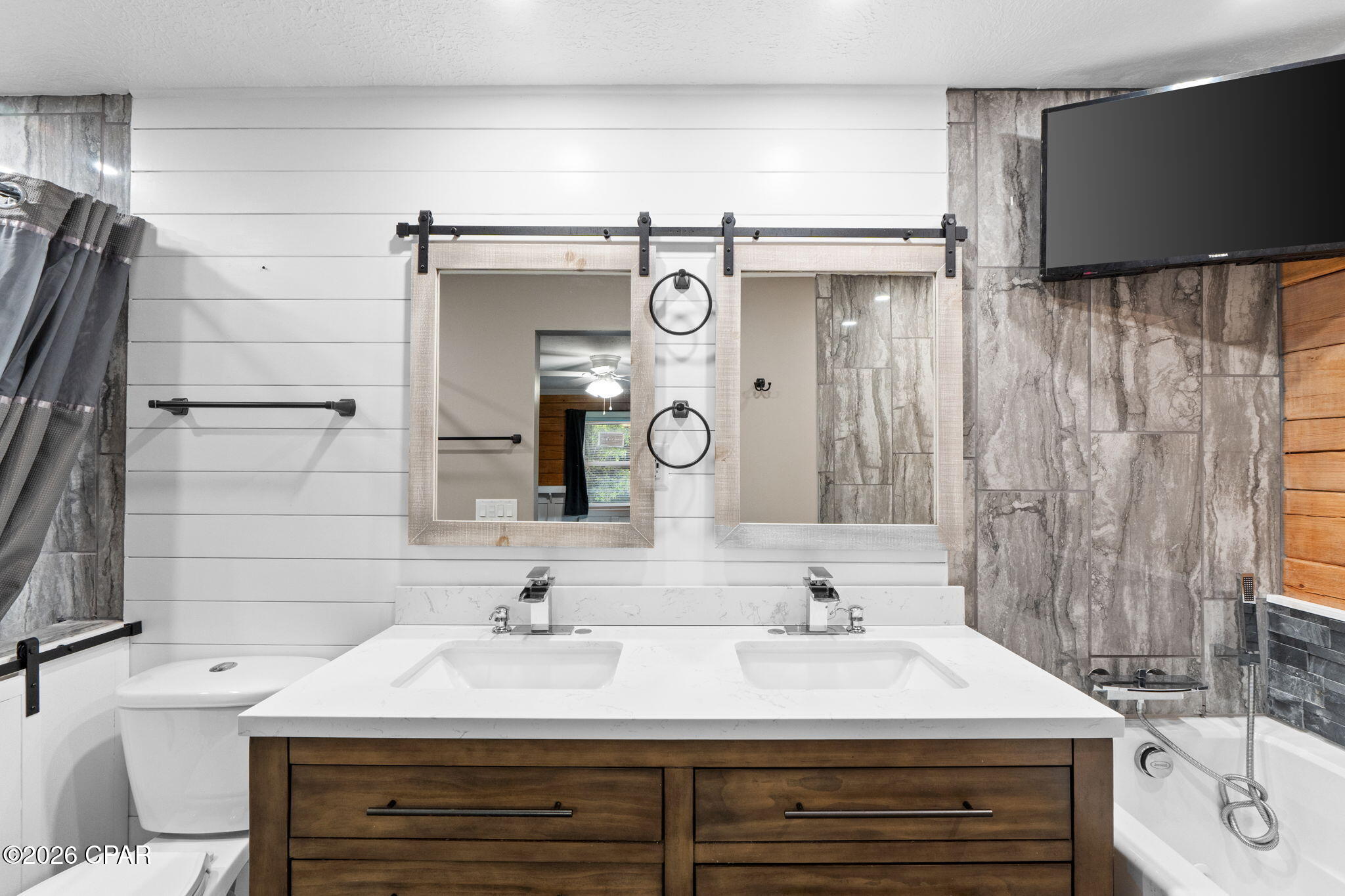 Silver Lake - Residential
