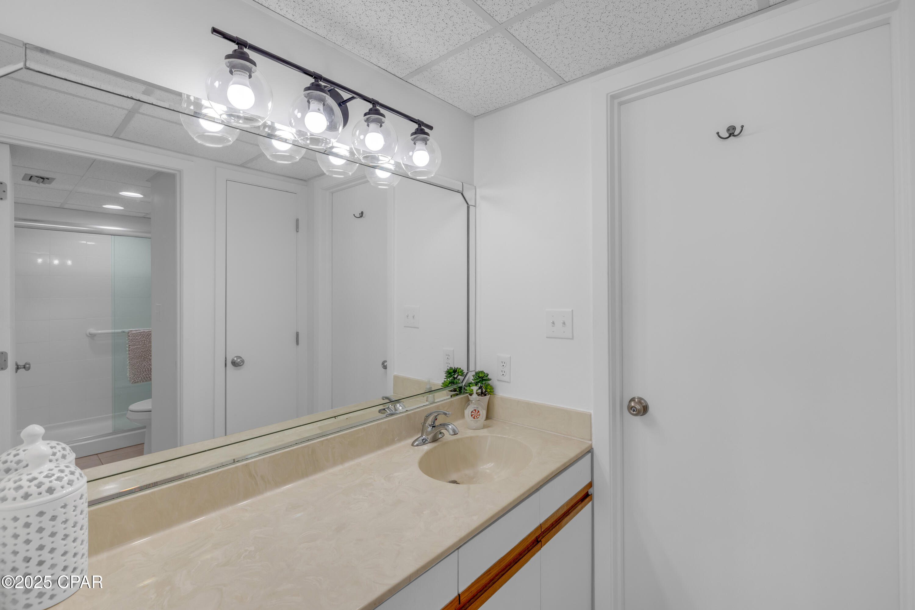 Edgewater Tower I - Residential