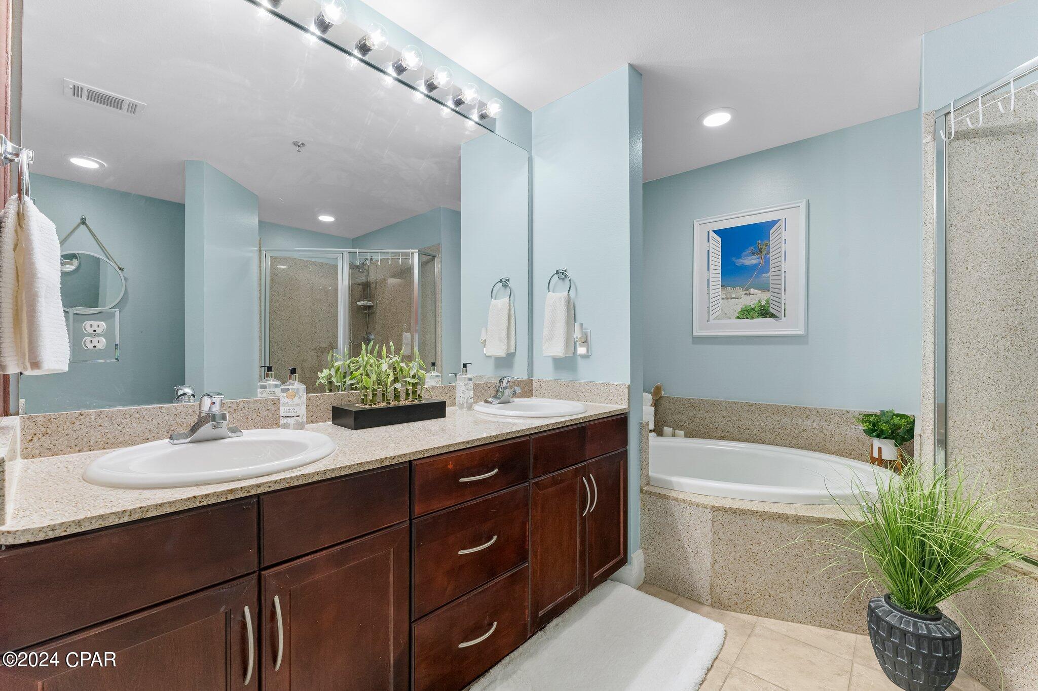 Laketown Wharf - Residential