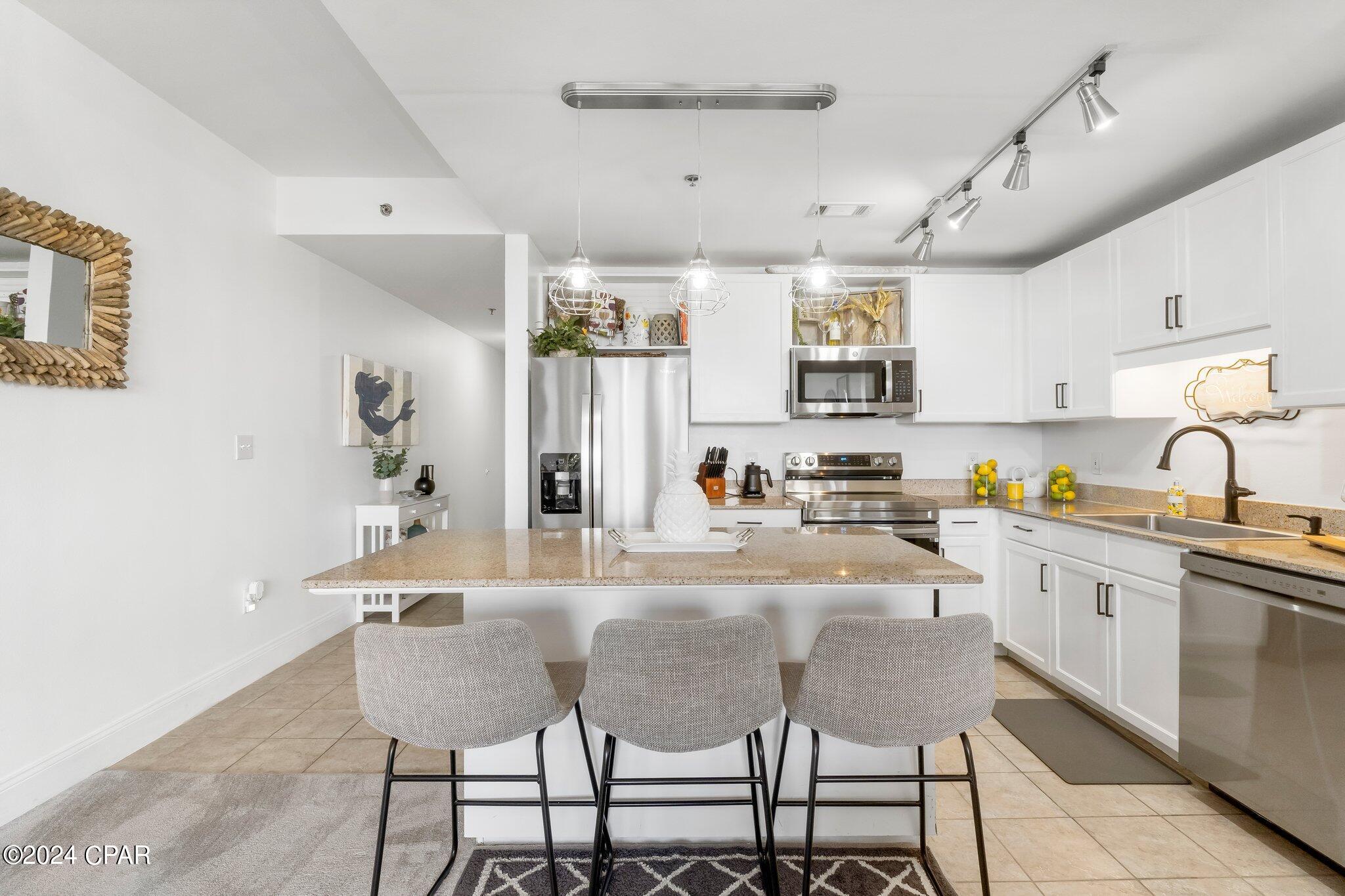 Laketown Wharf - Residential