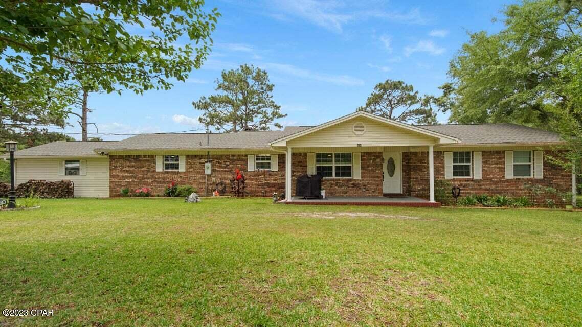 COMP PURPOSES ONLY!!! Beautiful brick waterfront home!!!