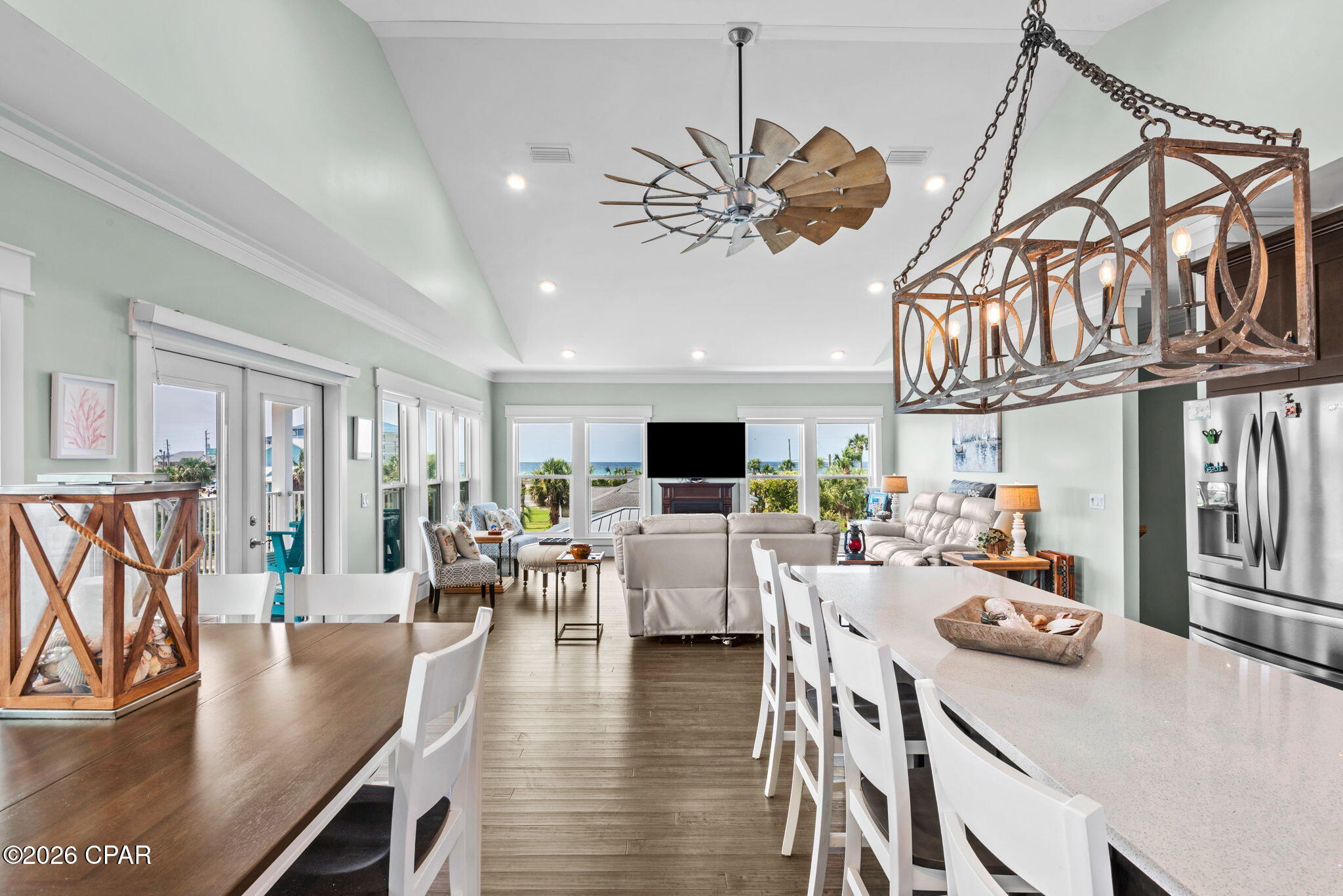 Santa Monica Beach - Residential