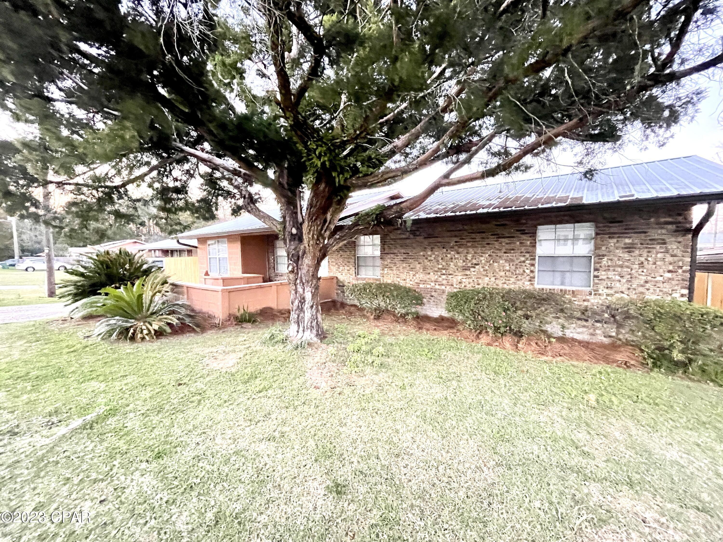 Bonifay - Residential
