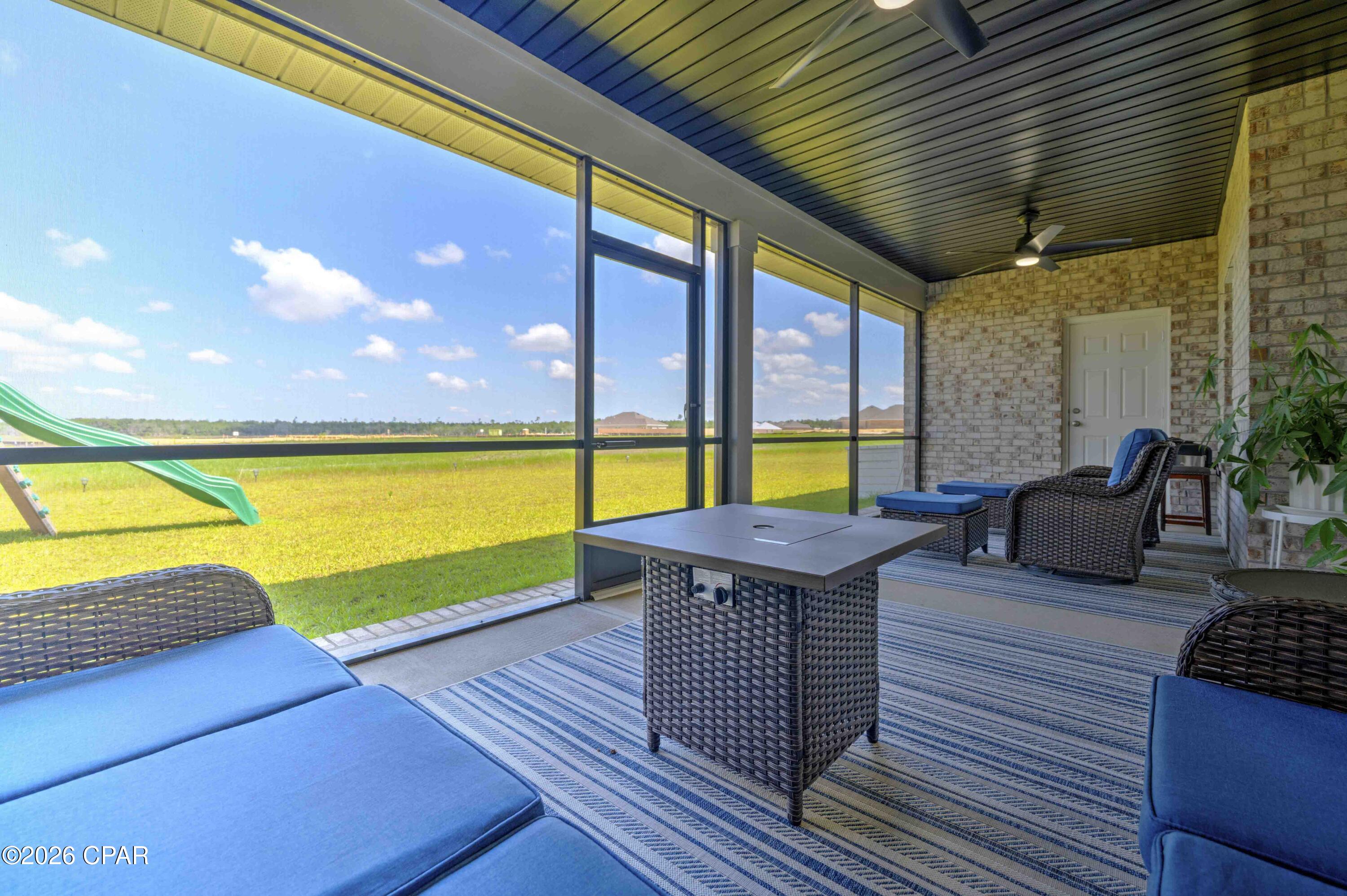 Lake Merial - Residential
