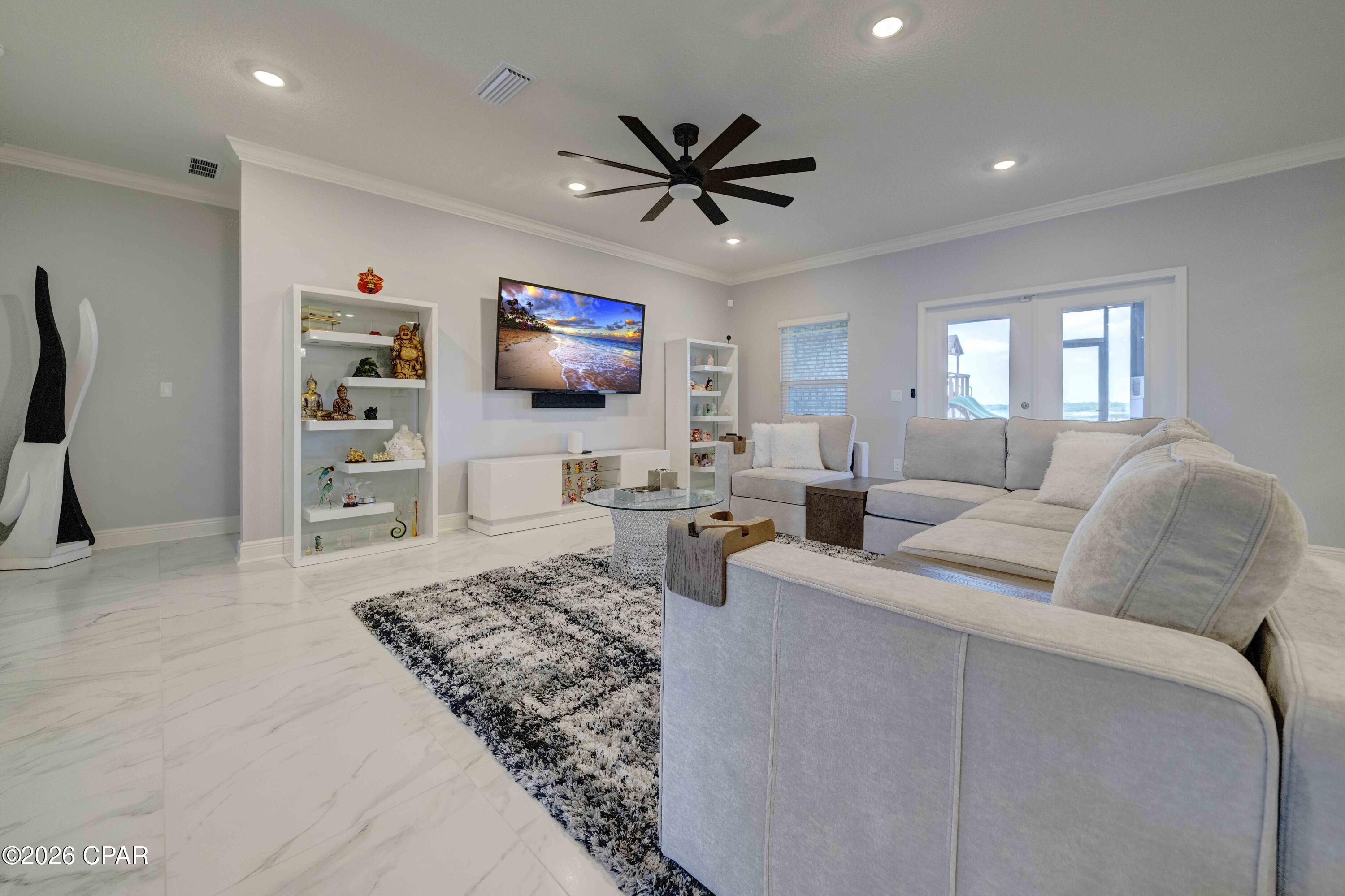 Lake Merial - Residential