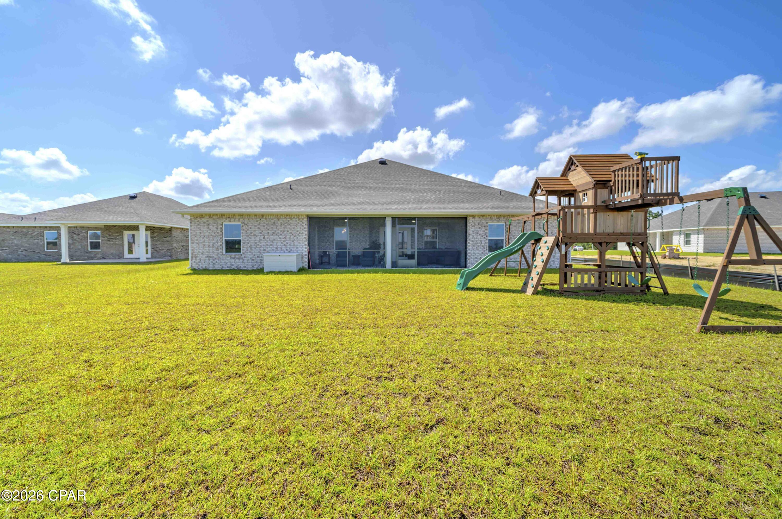 Lake Merial - Residential