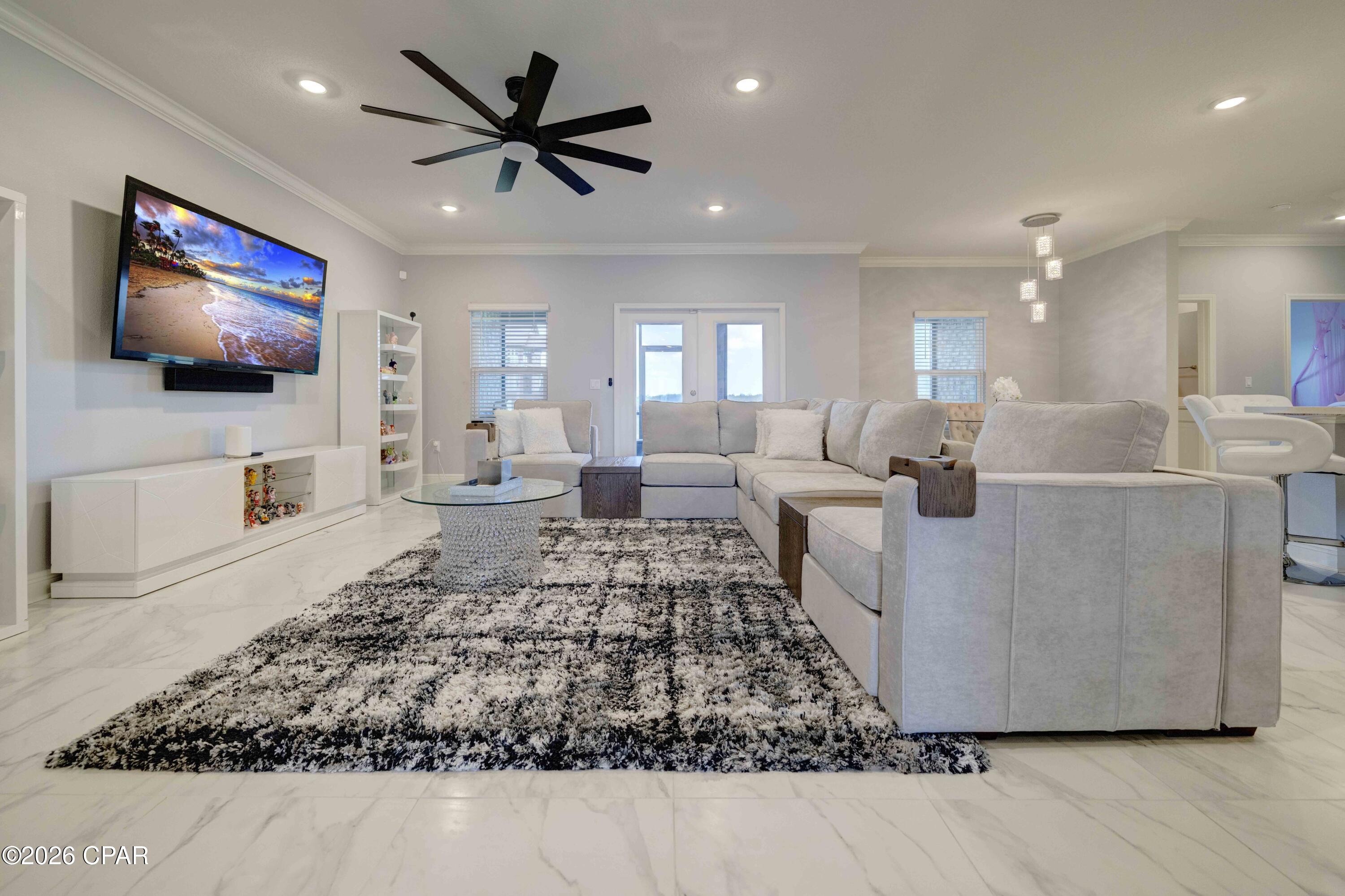 Lake Merial - Residential