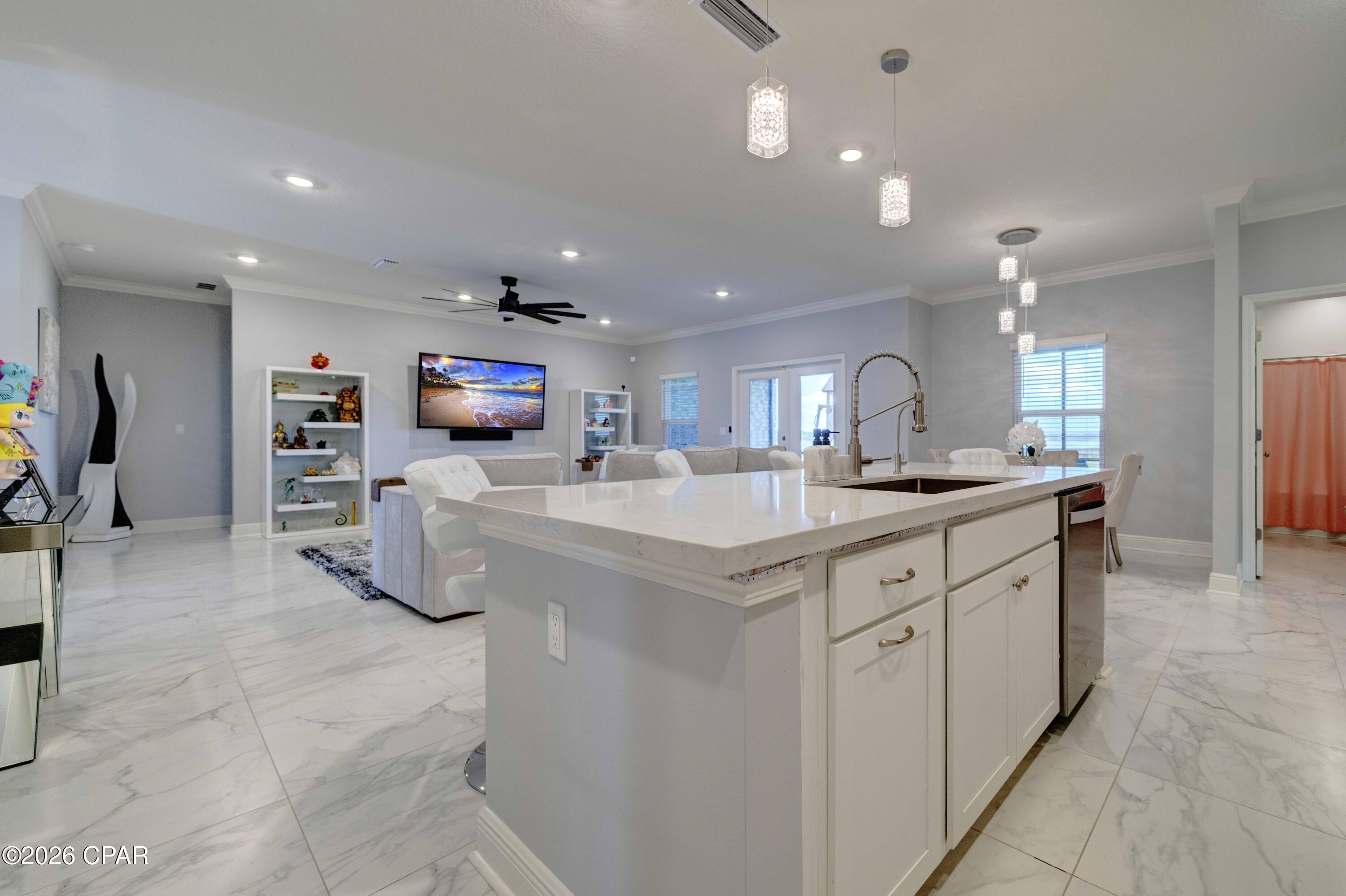 Lake Merial - Residential
