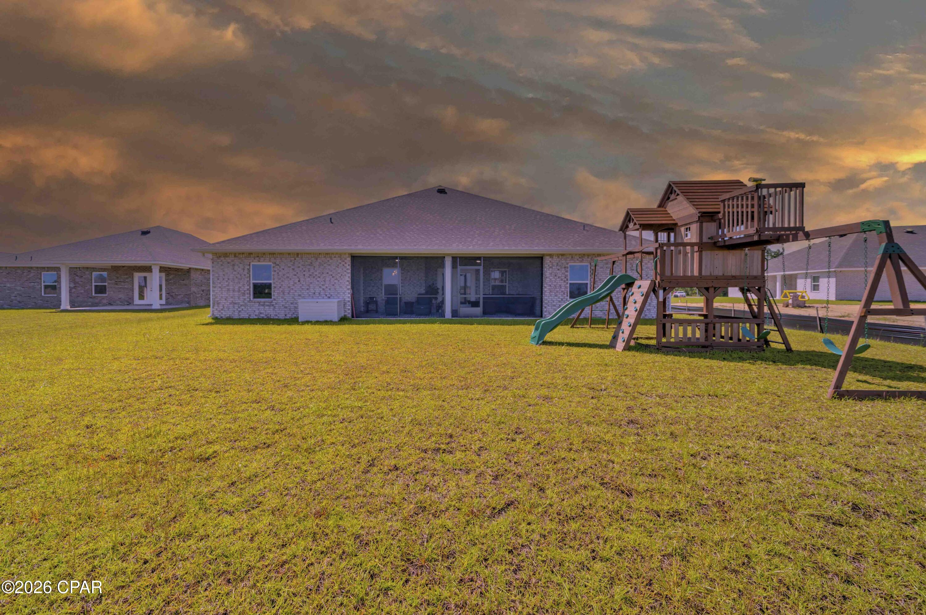 Lake Merial - Residential