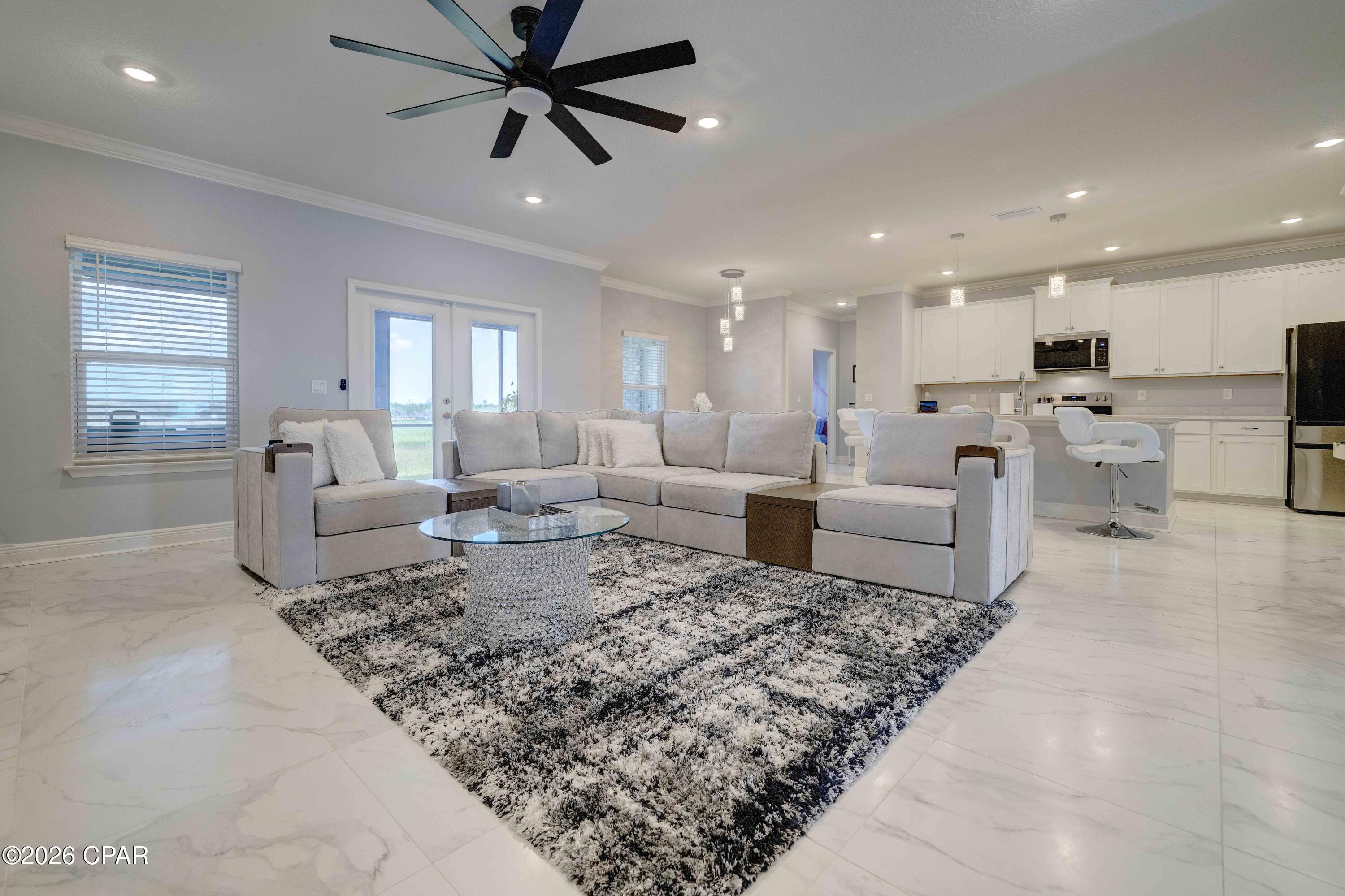 Lake Merial - Residential