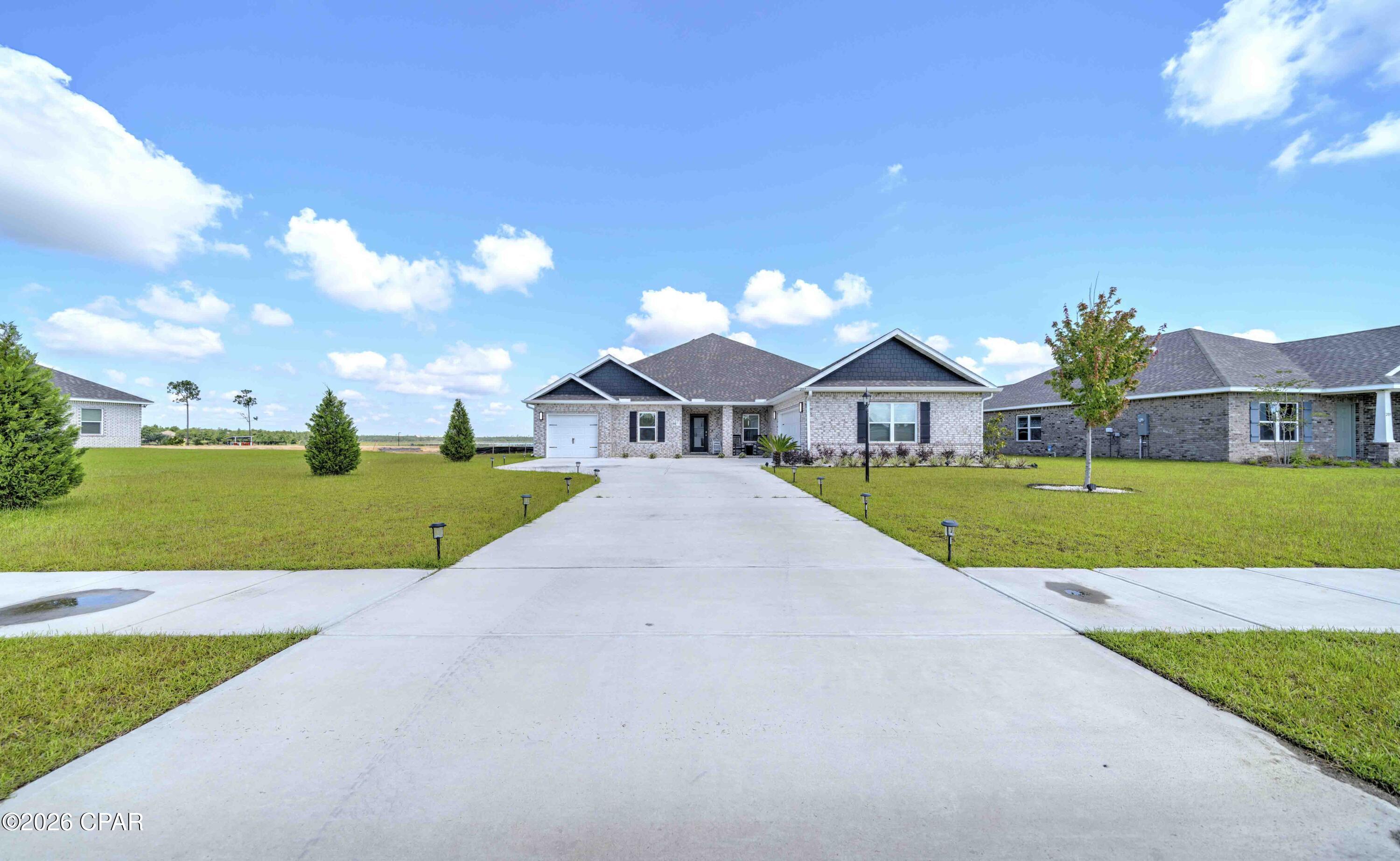 Lake Merial - Residential