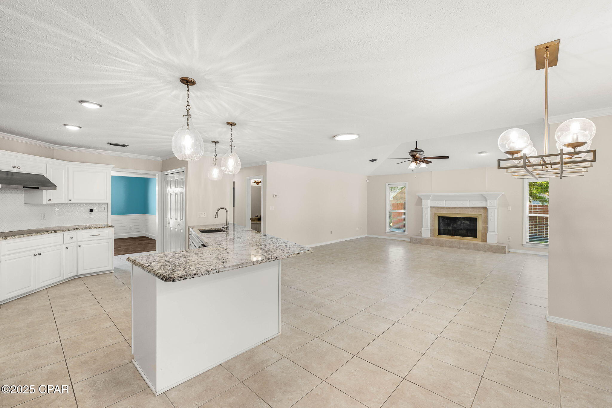 Colony Club Hrbr Ph 3 - Residential