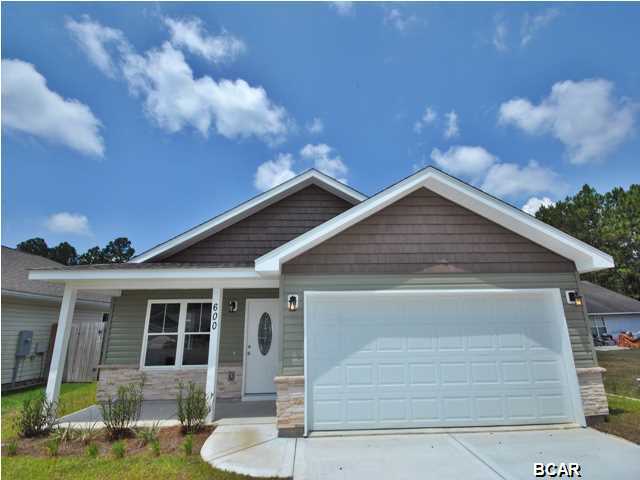 New construction home! Beautiful and ready for move in. This home is a must see and priced right, with 3 bedrooms & 2 bathrooms. Home features stainless appliances, tile flooring, custom cabinets, and a great landscaping plan. This is a new community in Callaway consisting of 18 single family homes.