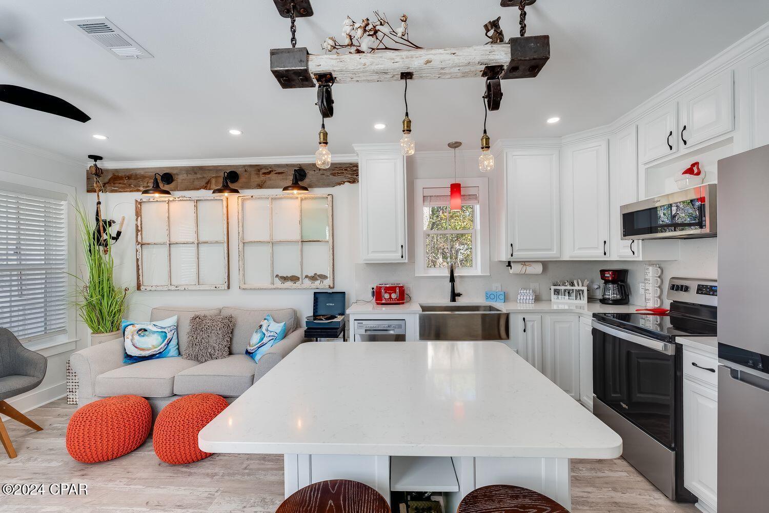 Gulf Shore Manor - Residential