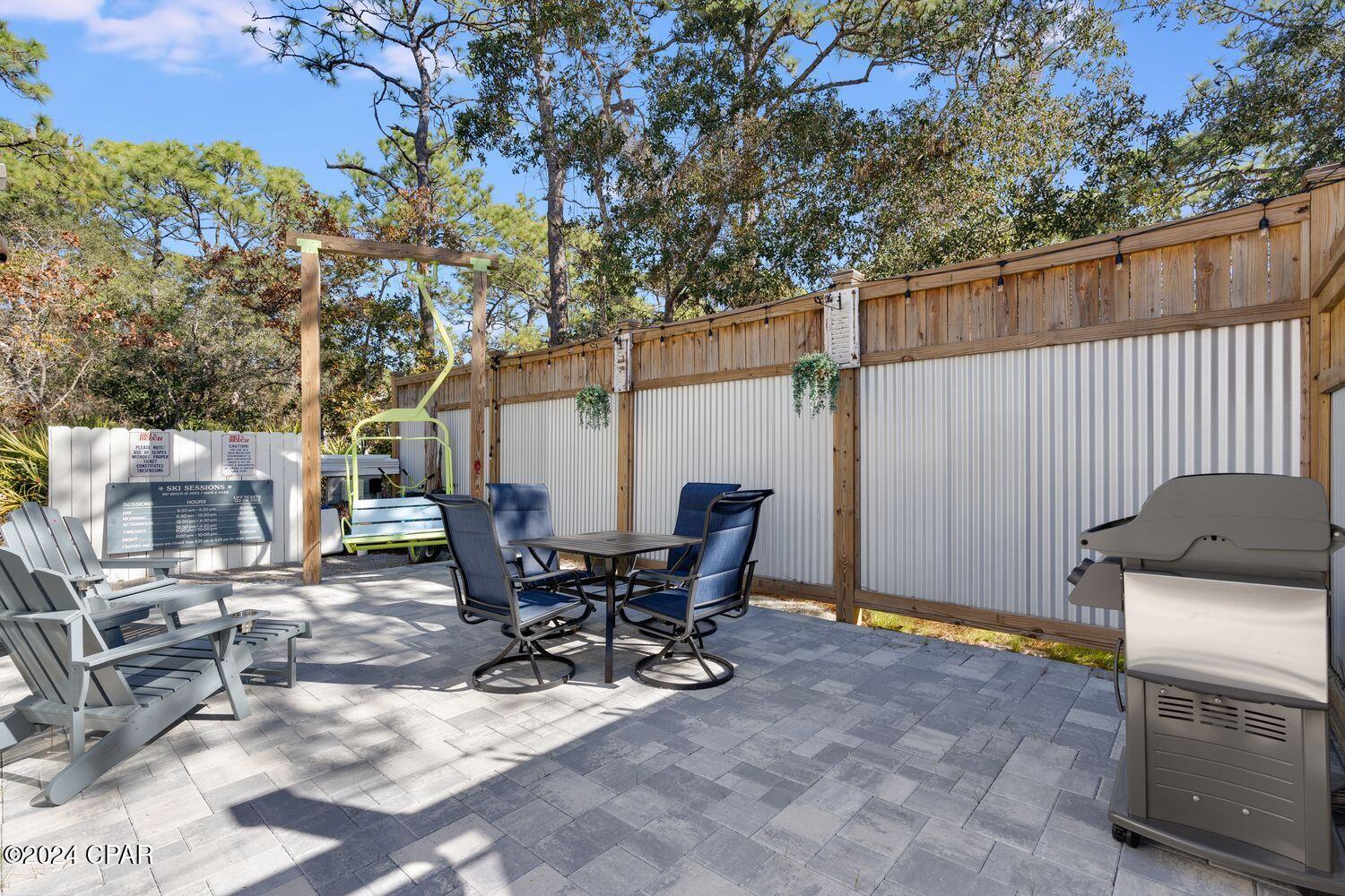 Gulf Shore Manor - Residential