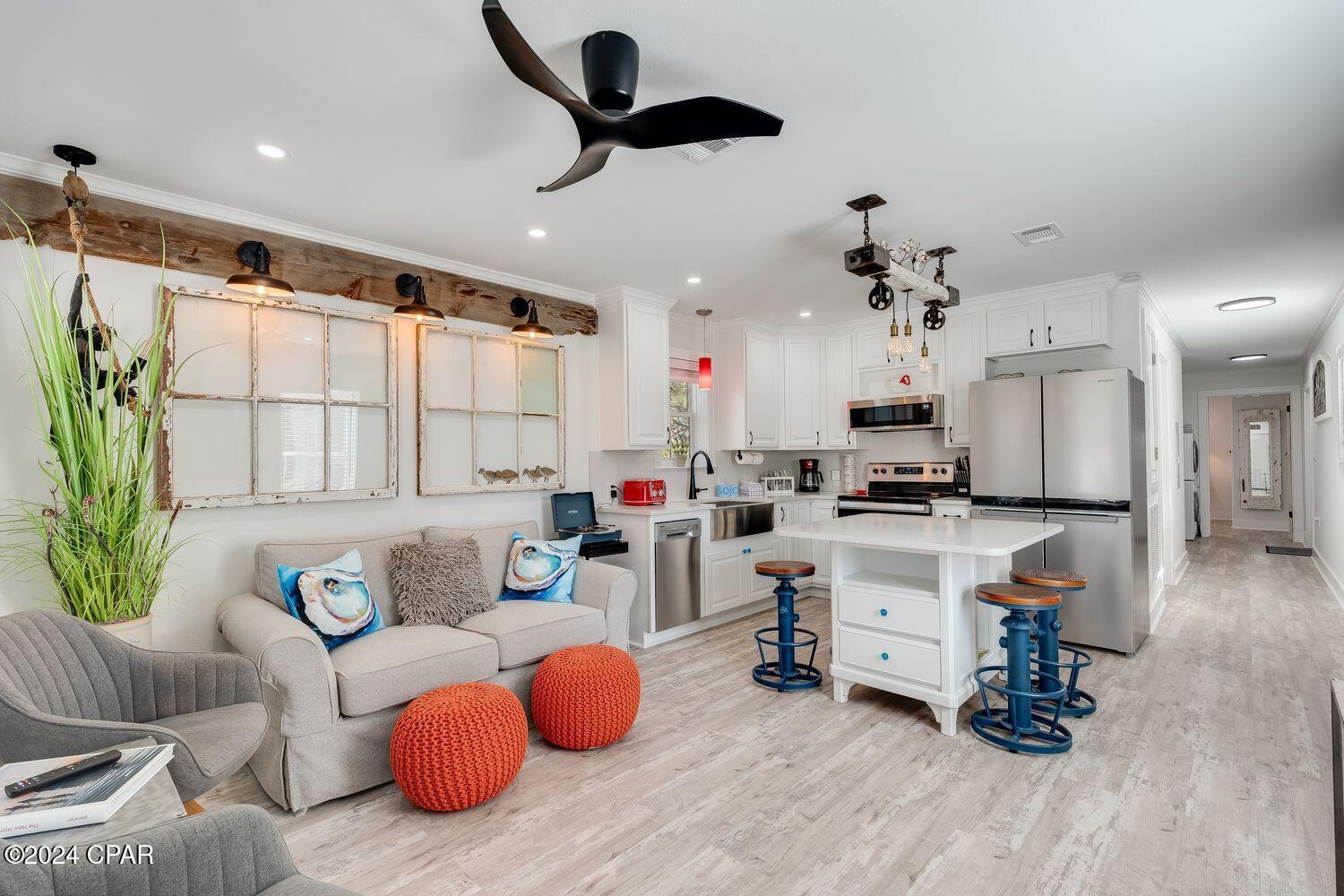 Gulf Shore Manor - Residential
