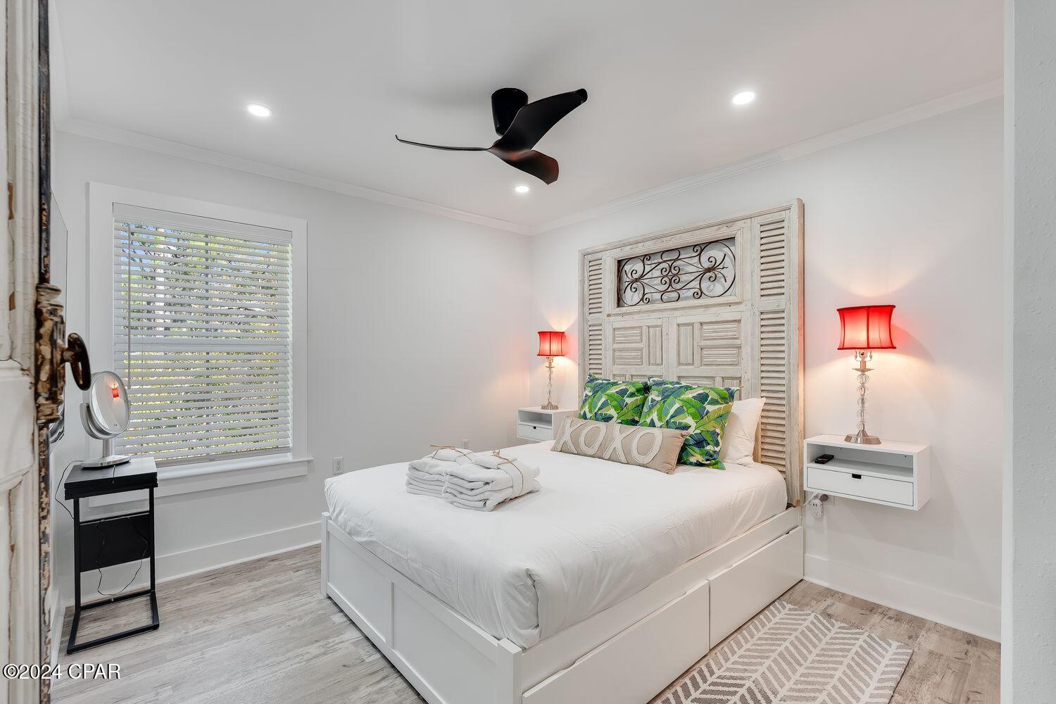 Gulf Shore Manor - Residential