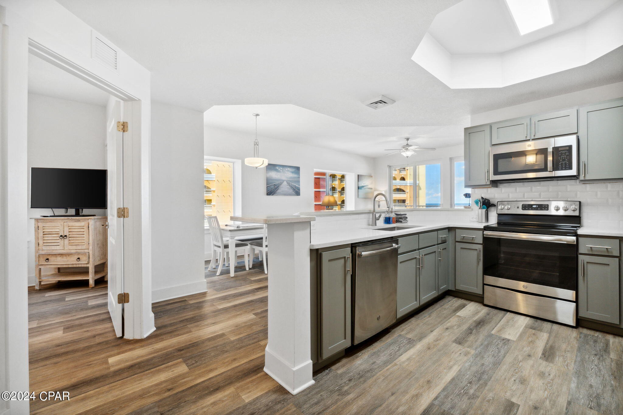 Calypso Towers III - Residential