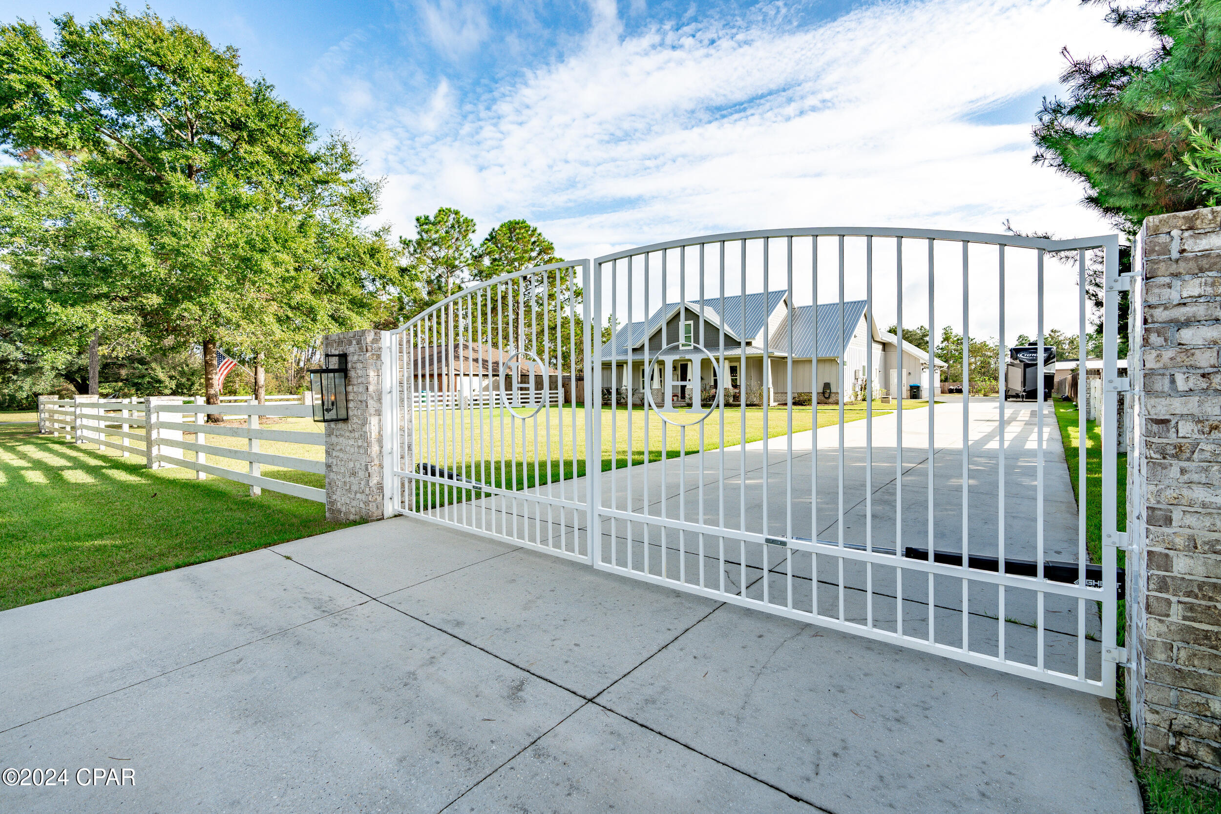 White Oaks - Residential