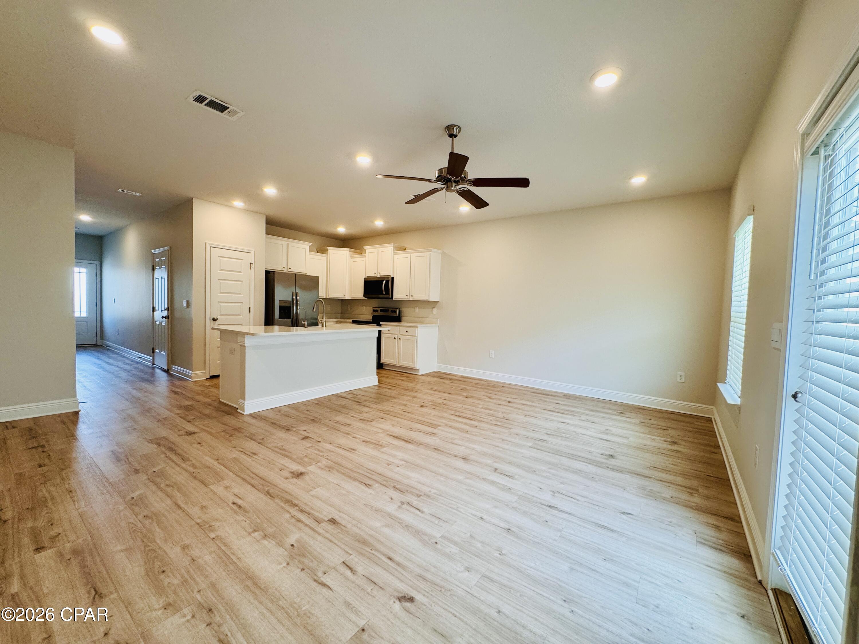 3BR Townhome Near Destin Harbor, Beaches & Entertainment

Welcome to Harbor Place Townhomes, ideally located near the Destin Harbor, beautiful beaches, and crystal-clear waters. This community offers convenient access to shopping, dining, golf courses, water parks, and a wide variety of local entertainment--everything Destin is known for, right nearby.

Harbor Place is also conveniently located approximately 14 miles from Eglin Air Force Base and Hurlburt Field, making it a great option for military households and professionals.

The Palm Floor Plan features:

3 bedrooms / 2.5 bathrooms

1-car garage

All bedrooms located upstairs, providing privacy

Open first floor designed for entertaining and everyday living

Interior Features:

Bright white Ivory cabinetry

Quartz countertops

Center island with farm-style sink

Stainless steel kitchen appliances, including stove, microwave, and dishwasher

Modern finishes throughout

Enjoy a thoughtfully designed layout in a location that puts you close to beaches, dining, and Destin's top attractions--while still offering the comfort of a residential community.

Schedule your showing today -- homes in this area rent quickly!

Fraud Alert:
Neither our company nor the owner advertises on social media. We will never request payment via Zelle, Venmo, Cash App, wire transfer, or gift cards. All applications and payments are processed through our official website and secure portal.